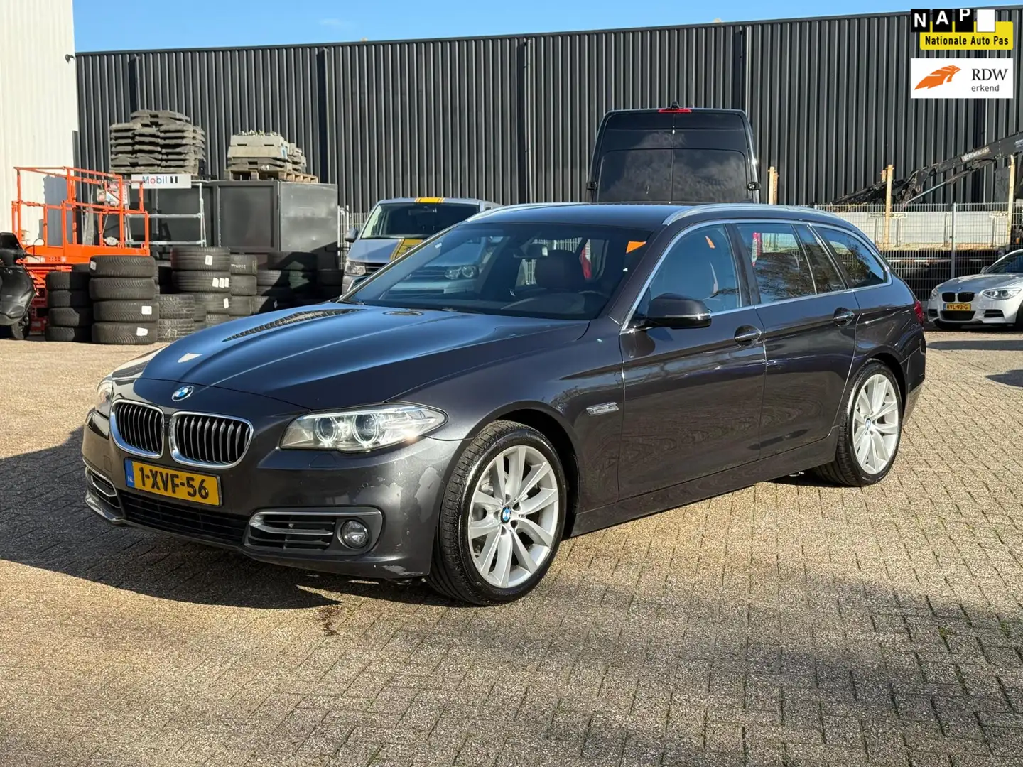 BMW 520 5-serie Touring 520d Luxury Edition|NAP|Leder|Trek Gris - 1