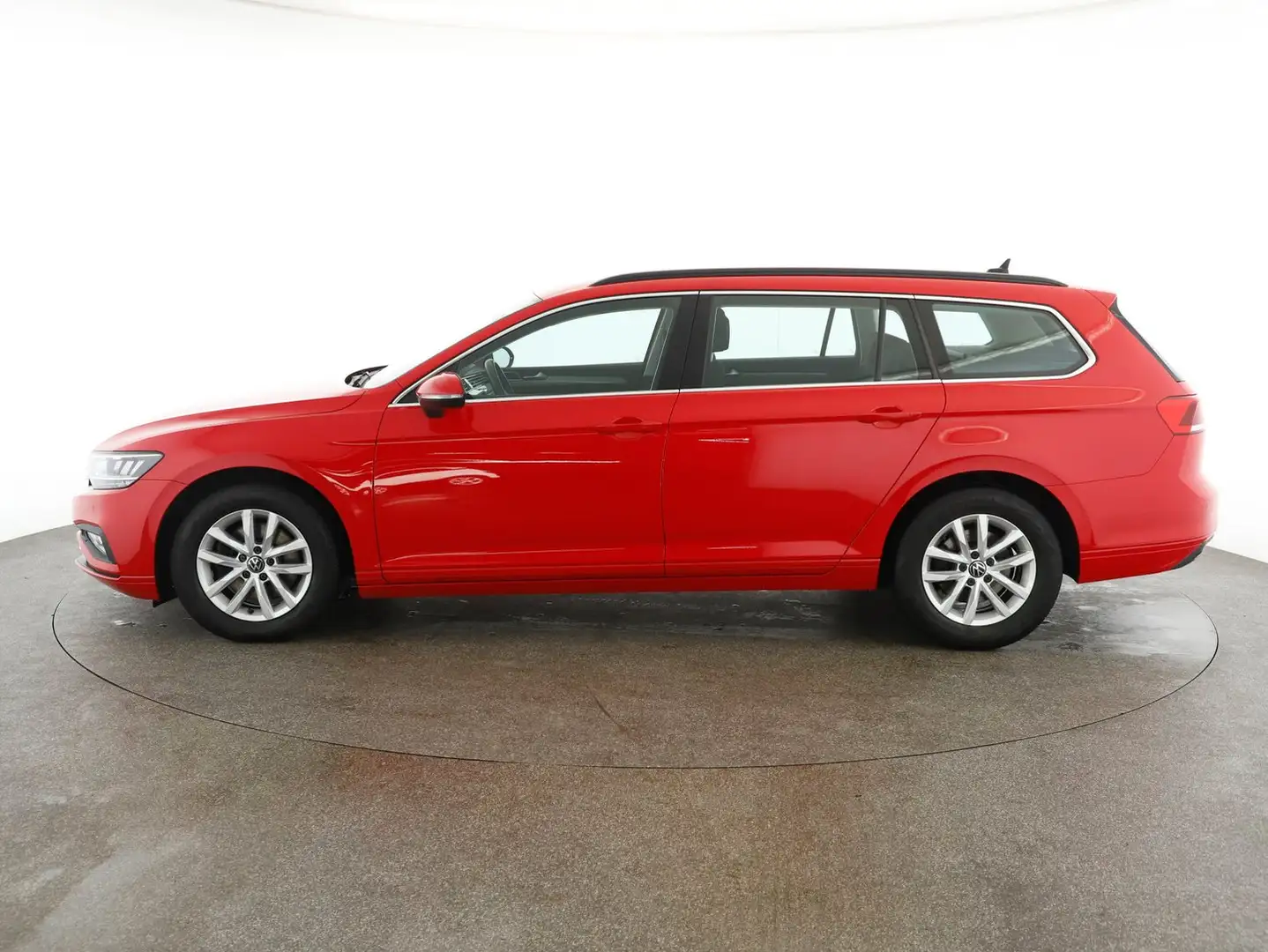 Volkswagen Passat Variant Business TDI DSG Rojo - 2