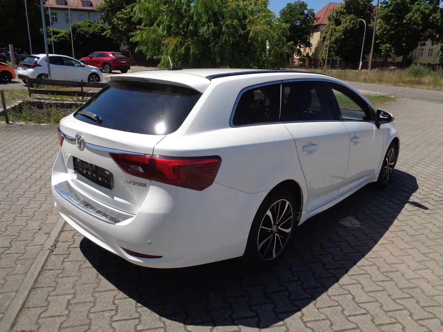 Toyota Avensis Touring Sports 1.8 Team Deutschland Blanc - 2