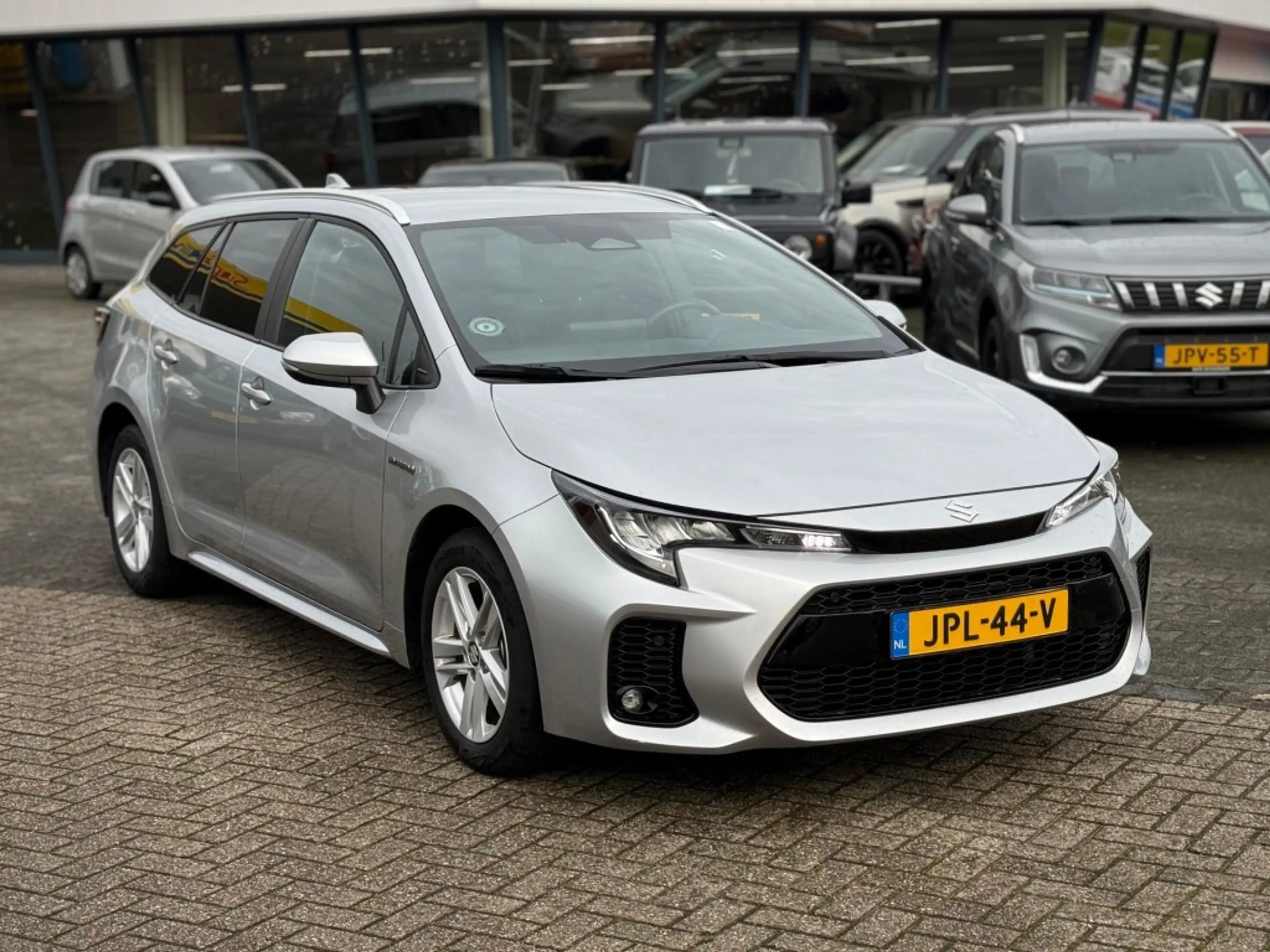 Suzuki Swace 1.8 HYBRID A/T SELECT — photo 7