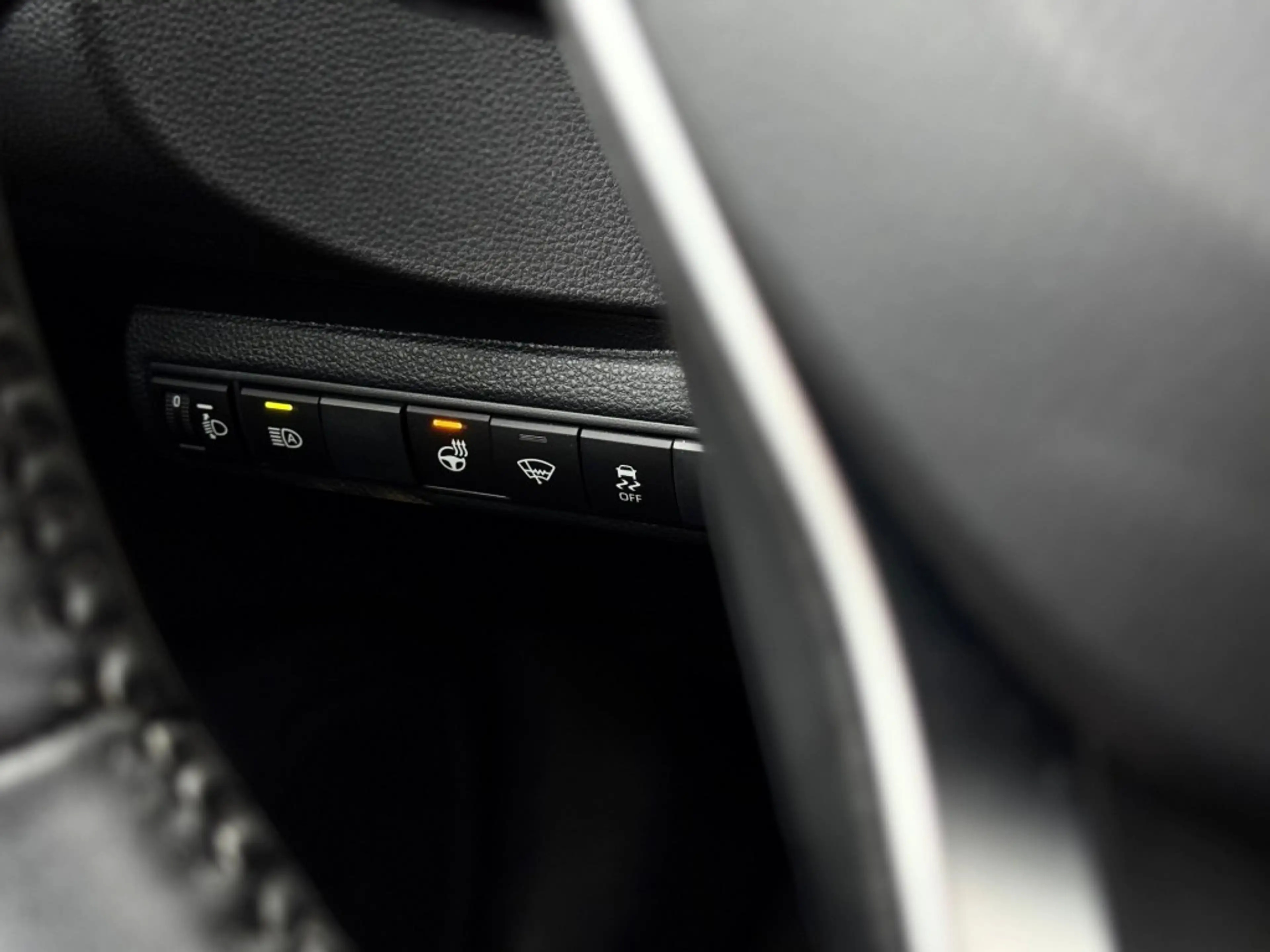 Suzuki Swace 1.8 HYBRID A/T SELECT — photo 14