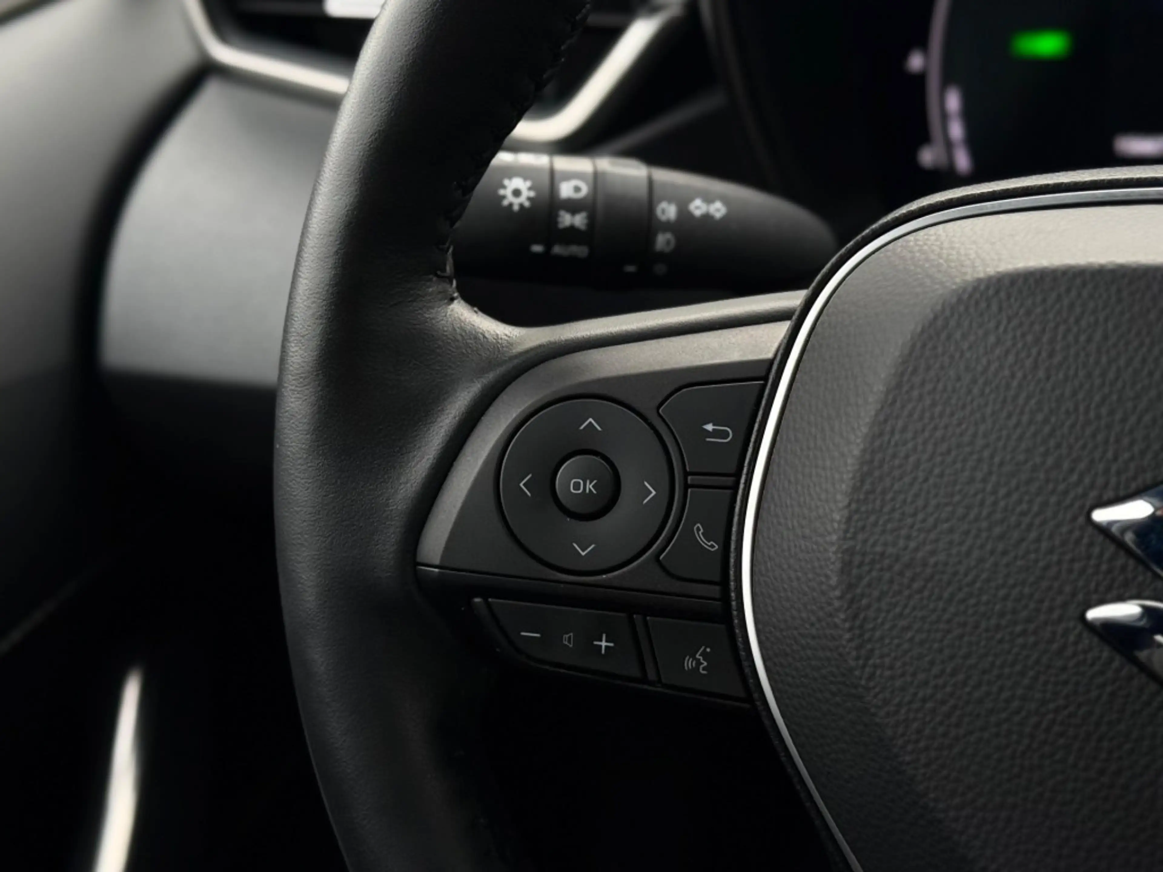 Suzuki Swace 1.8 HYBRID A/T SELECT — photo 13