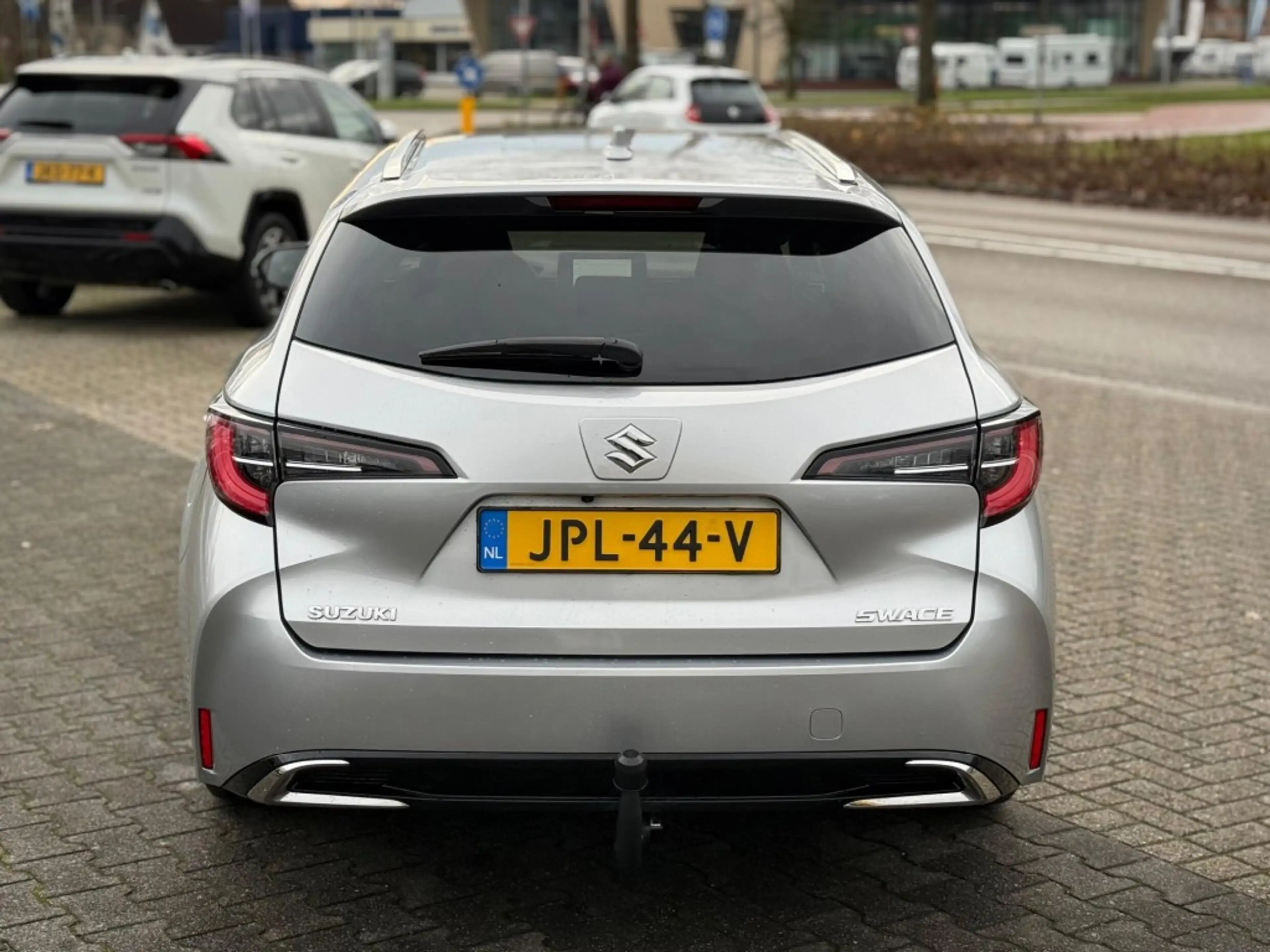 Suzuki Swace 1.8 HYBRID A/T SELECT — photo 4