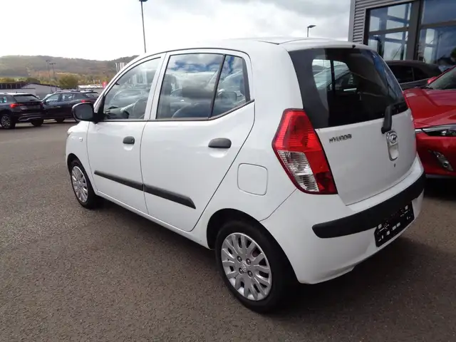 Hyundai I10 view 4
