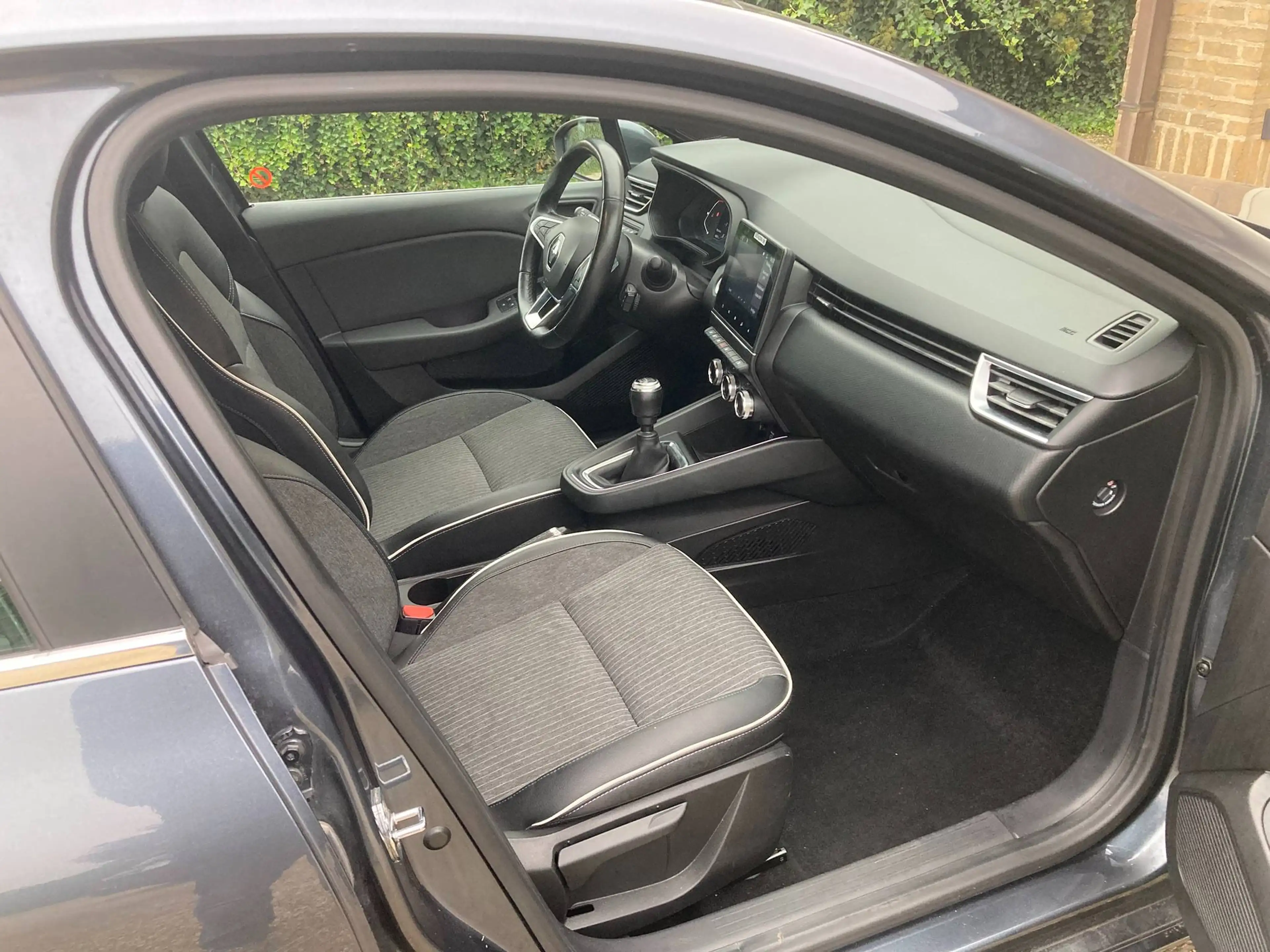 Renault Clio 0.9 TCe Intens - Model 2022 - Slechts 60.000 Km — photo 6