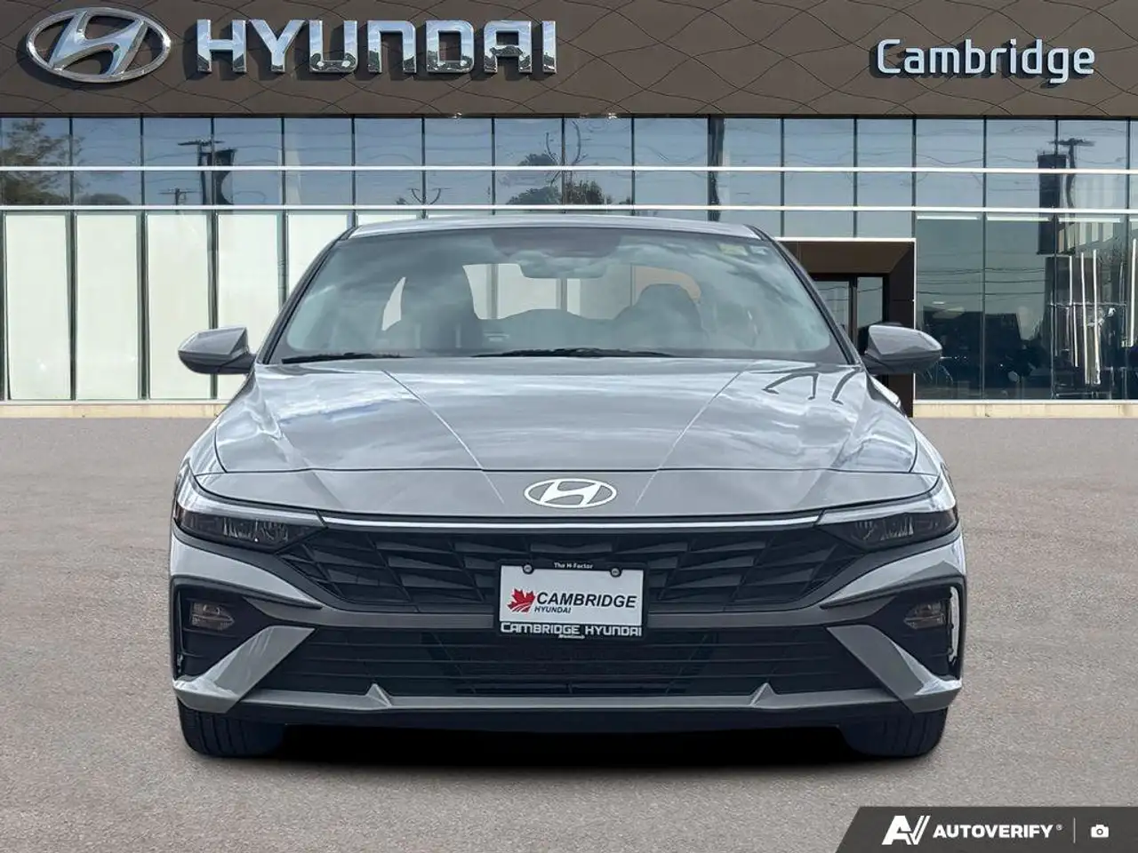 Hyundai ELANTRA снимка Hyundai ELANTRA