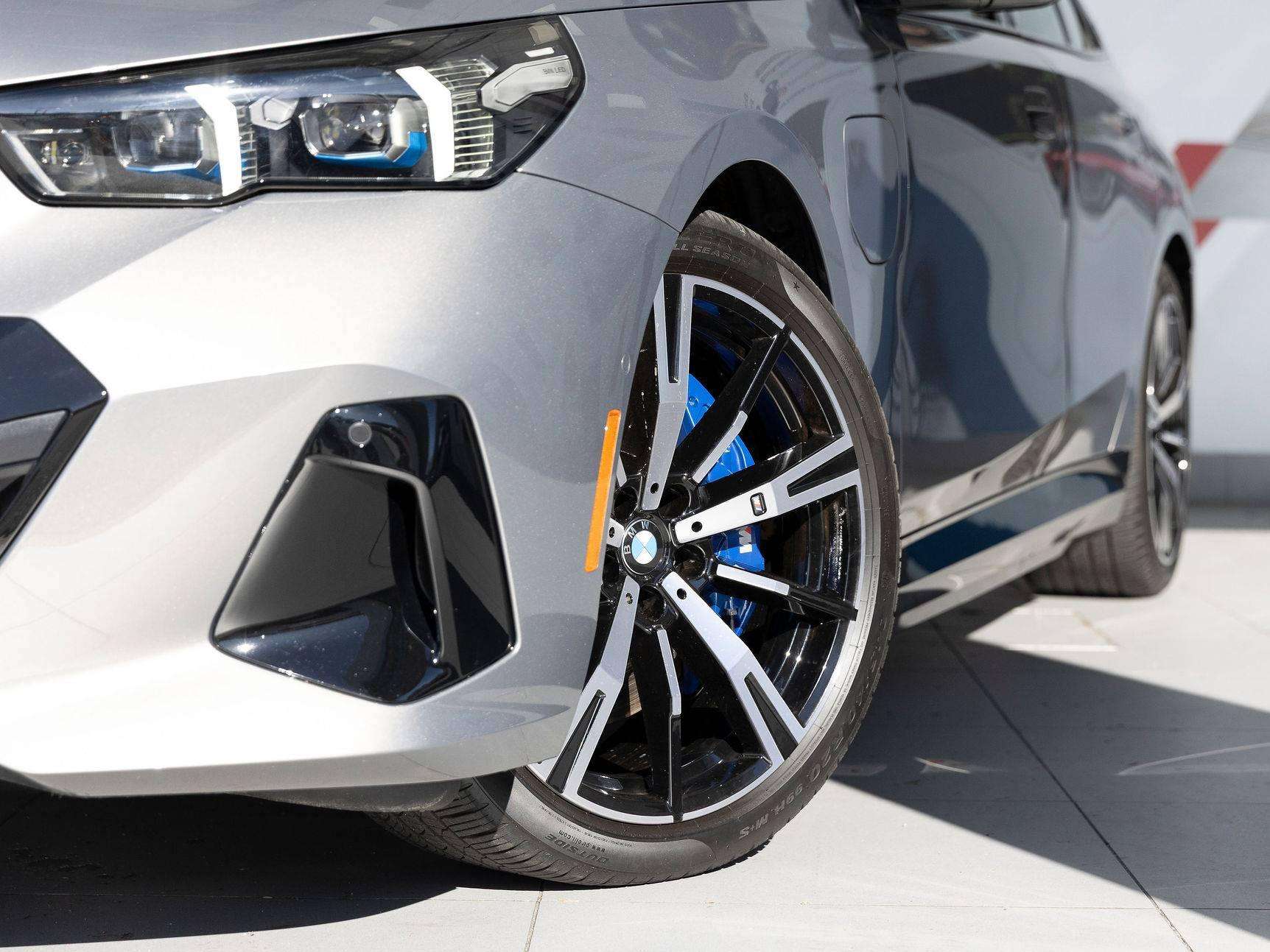 2026 BMW 5 Series Sedan