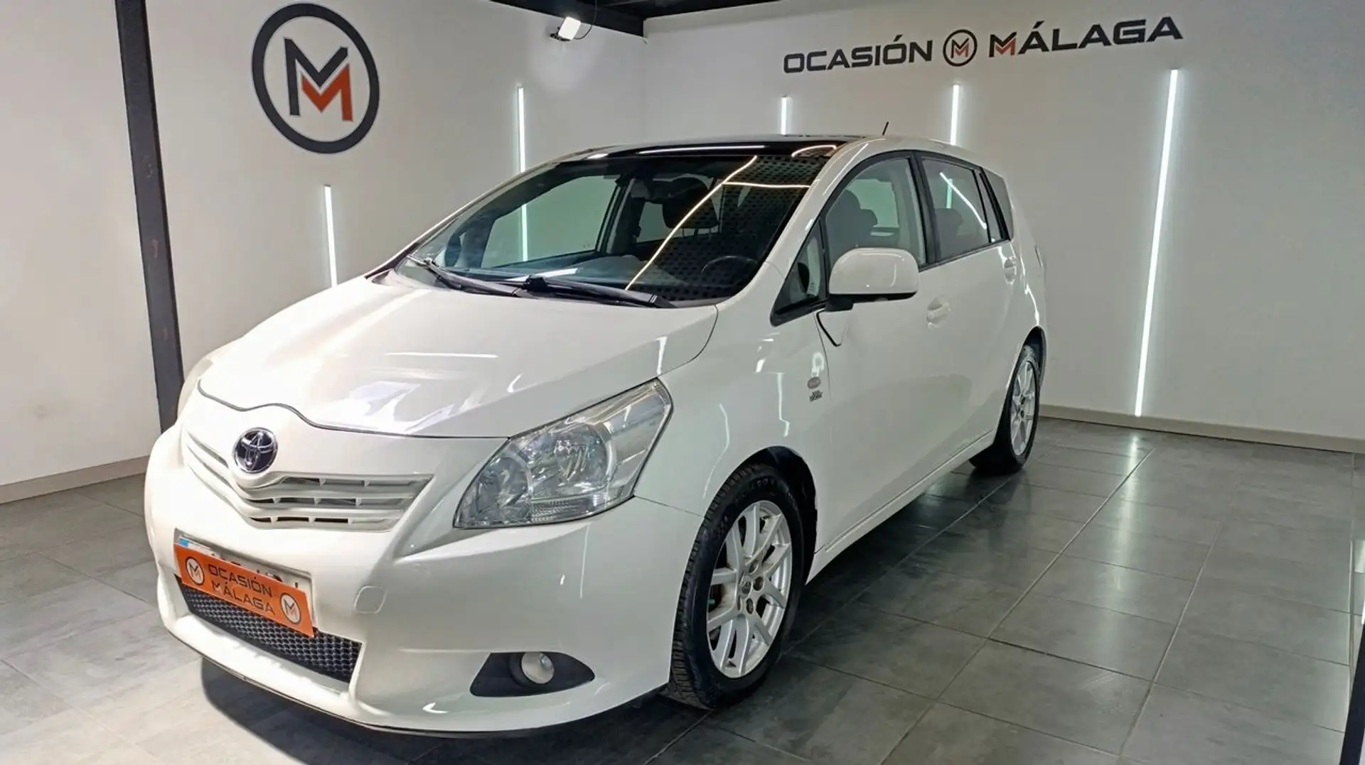Toyota Verso 2.2D4D Advance AutoDrive S Blanco - 1