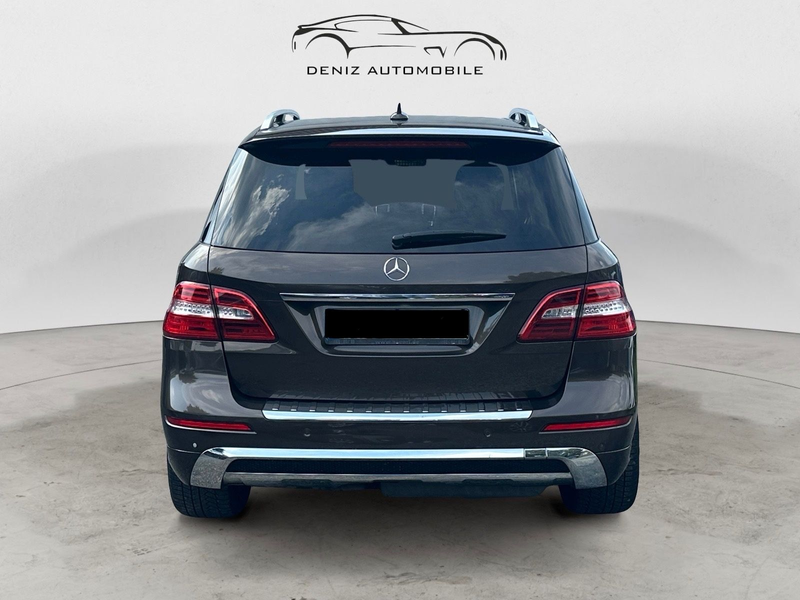 Mercedes-Benz ML 350 CDI BlueTec 4Matic AMG Line — photo 8