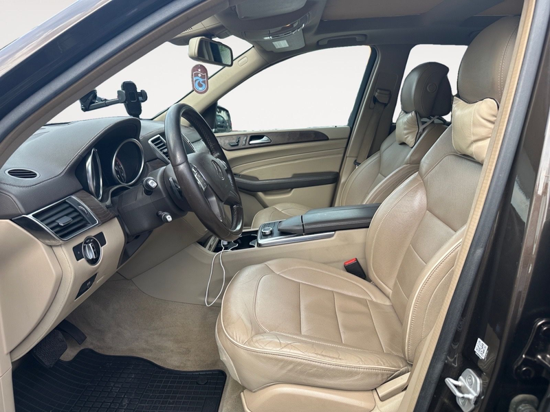 Mercedes-Benz ML 350 CDI BlueTec 4Matic AMG Line — photo 9