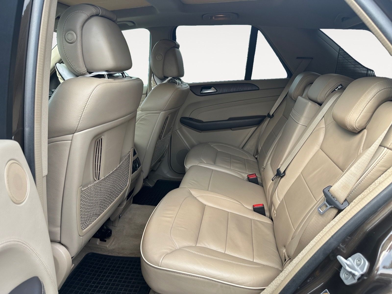 Mercedes-Benz ML 350 CDI BlueTec 4Matic AMG Line — photo 10