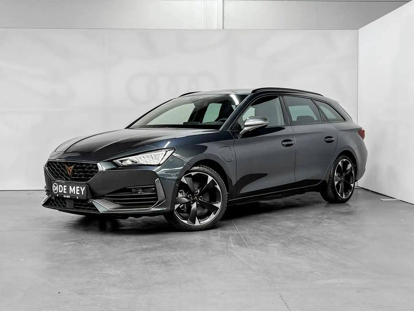 CUPRA Leon DSG 204pk Plug-In / Trekhaak / Carplay / Keyless / Grijs - 2