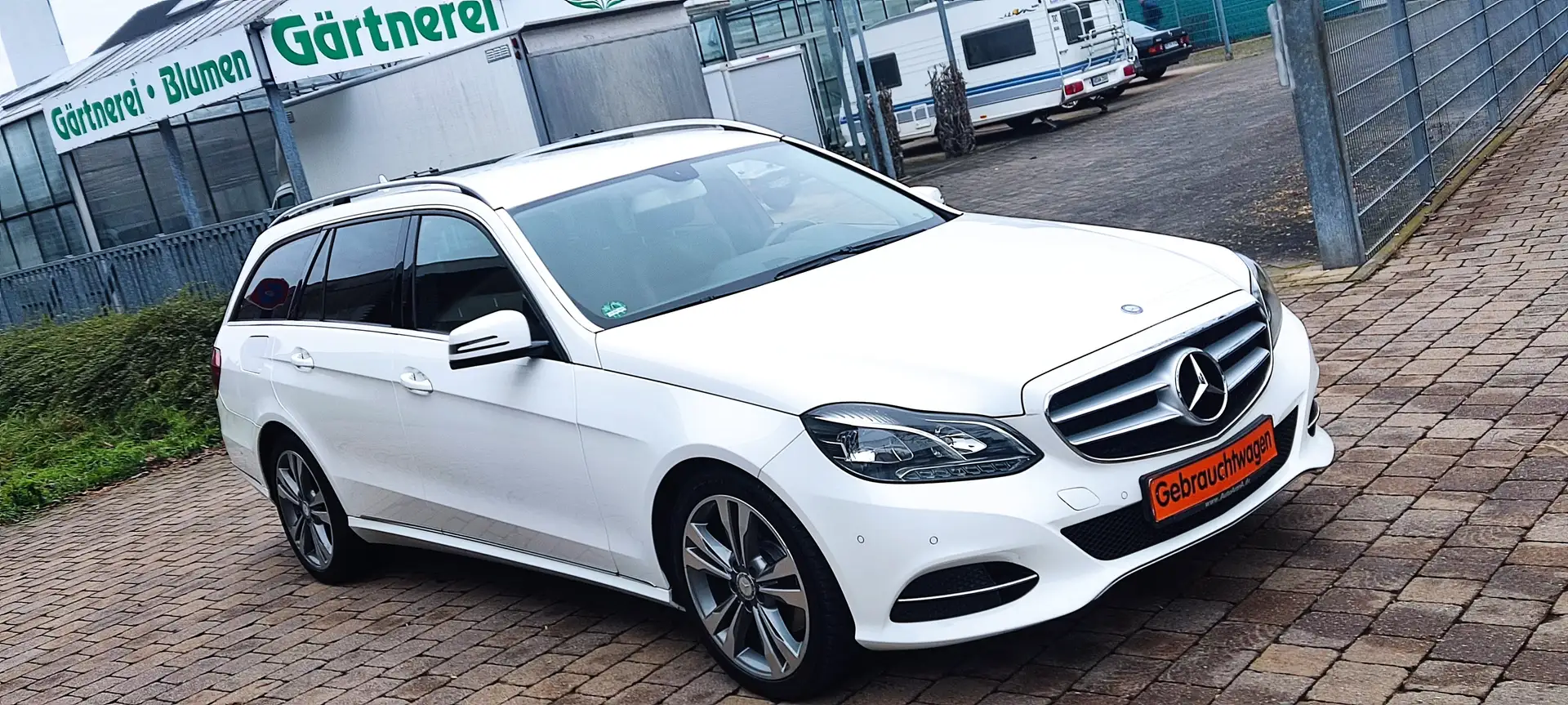 Mercedes-Benz E 300 E 300 BlueTec (212.227) Automatik EURO 6 Weiß - 2