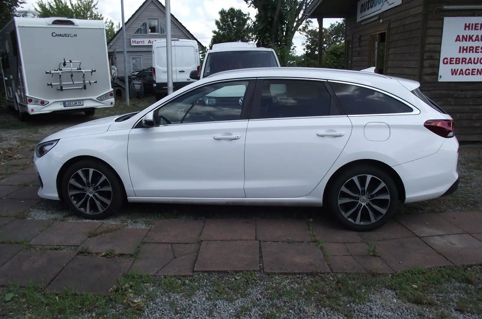 Hyundai i30 cw Style  Automatik Weiß - 2