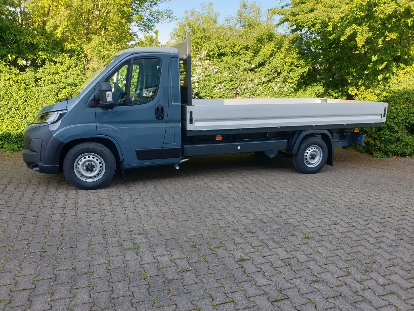 Citroen Jumper Pritsche 35 L4 Heavy BlueHDi 180 Grau - 1