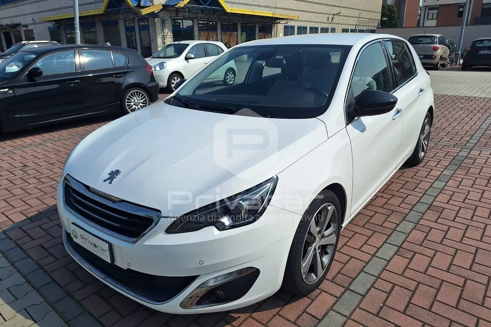 Peugeot 308 308 1.6 e-HDi 115 CV Stop&Start Allure Bianco - 1