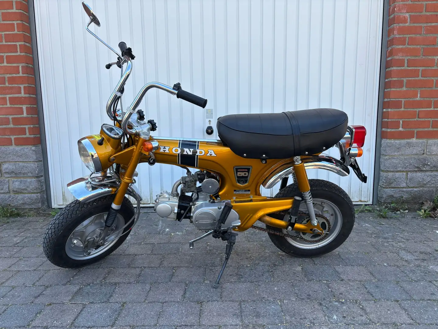 Honda Dax ST 50 - 2