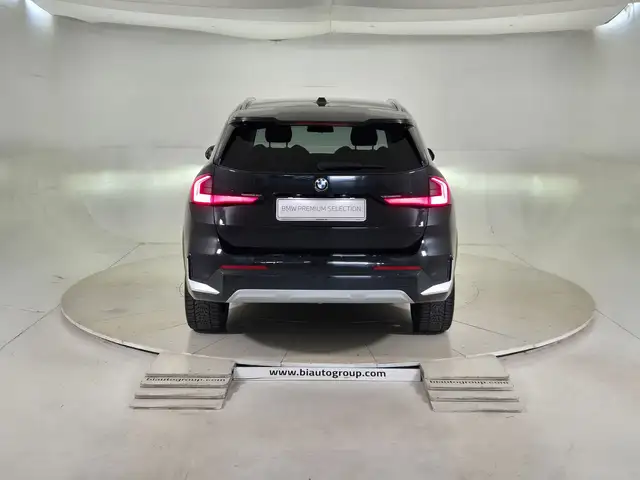 BMW X1 view 4