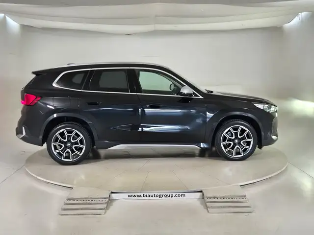 BMW X1 view 6