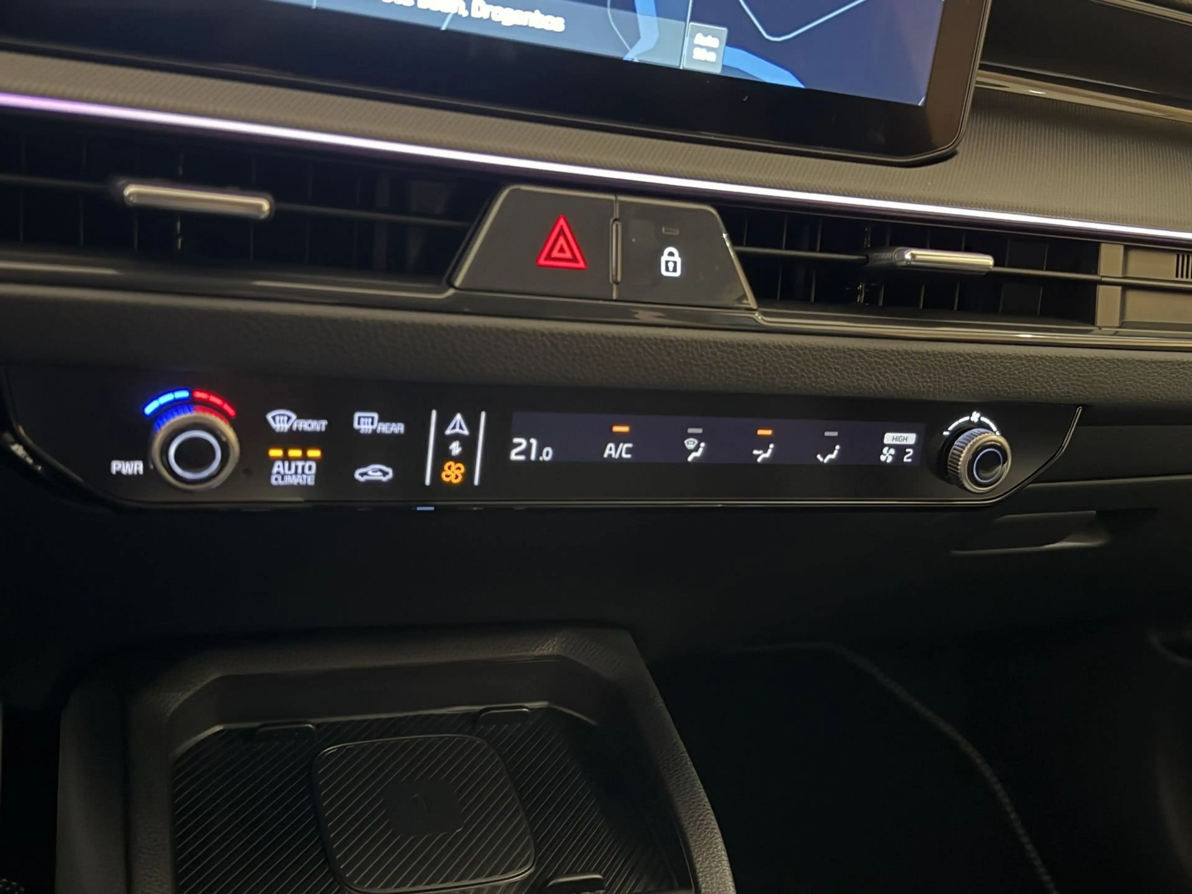 Kia Stonic GT-Line DCT7 — photo 11