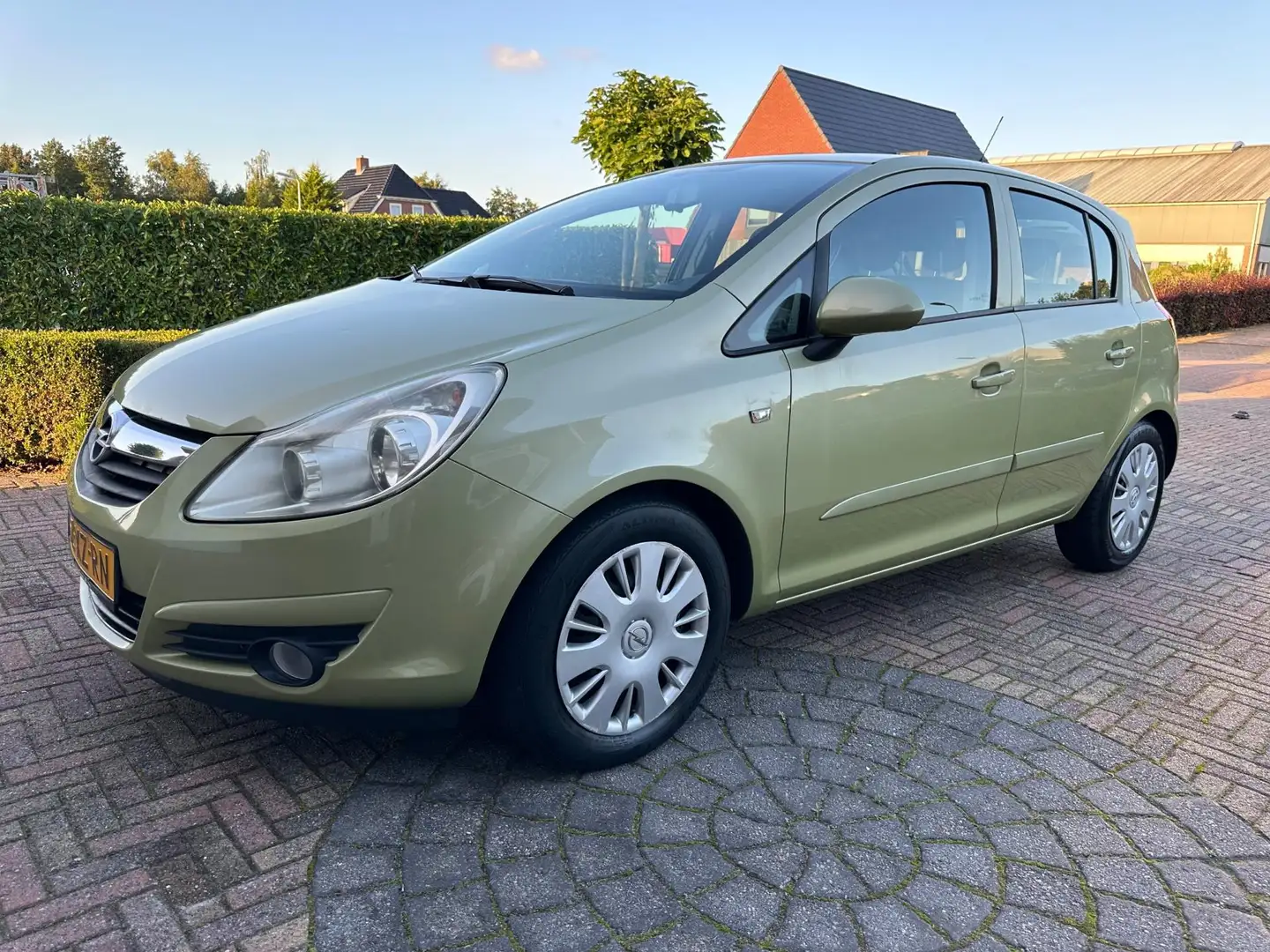 Opel Corsa 1.2-16V Enjoy NIEUWE APK| 103.000 NAP | 5-DRS | Ai Groen - 2