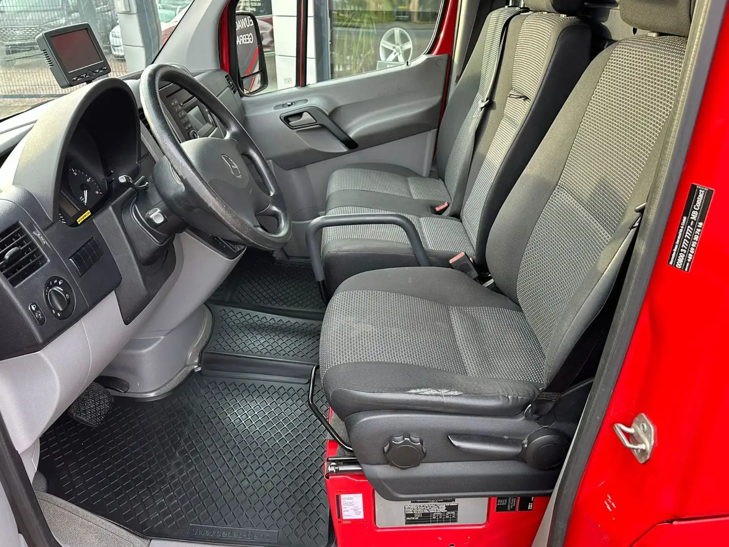 Mercedes-Benz Sprinter II Kasten 519 CDI AUTOMATIK KAMERA AHK Rot - 2