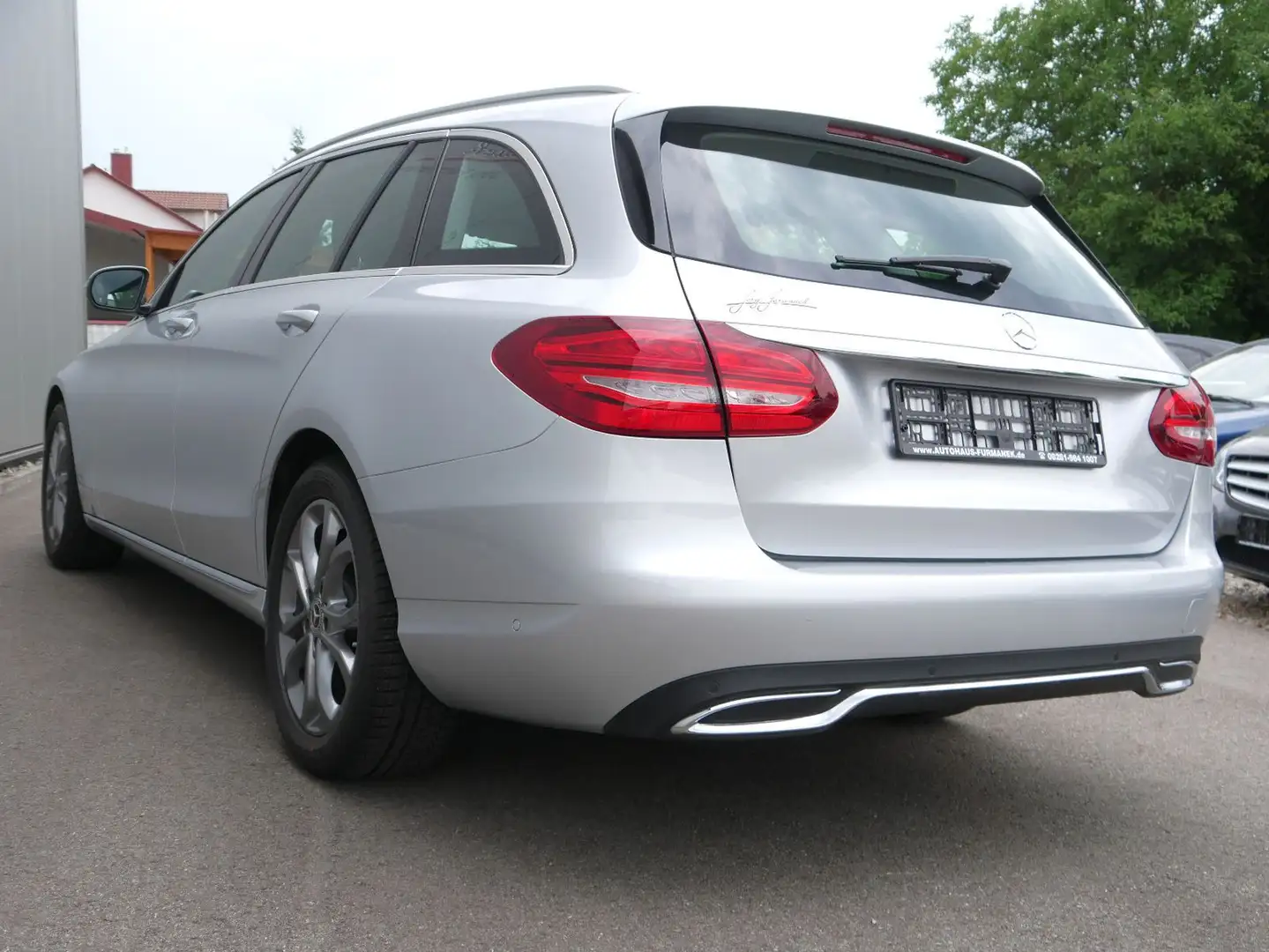 Mercedes-Benz C 200 CGI T-Modell Avantgarde NAVI/LED/PDC/SPUR Argent - 2