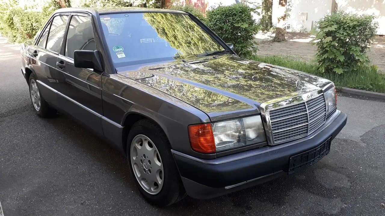 Mercedes-Benz 190 E 1.8 / W201 / Oldtimer / H-Kennzeichen / Automatik / Schiebedach elektrisch, foto 4