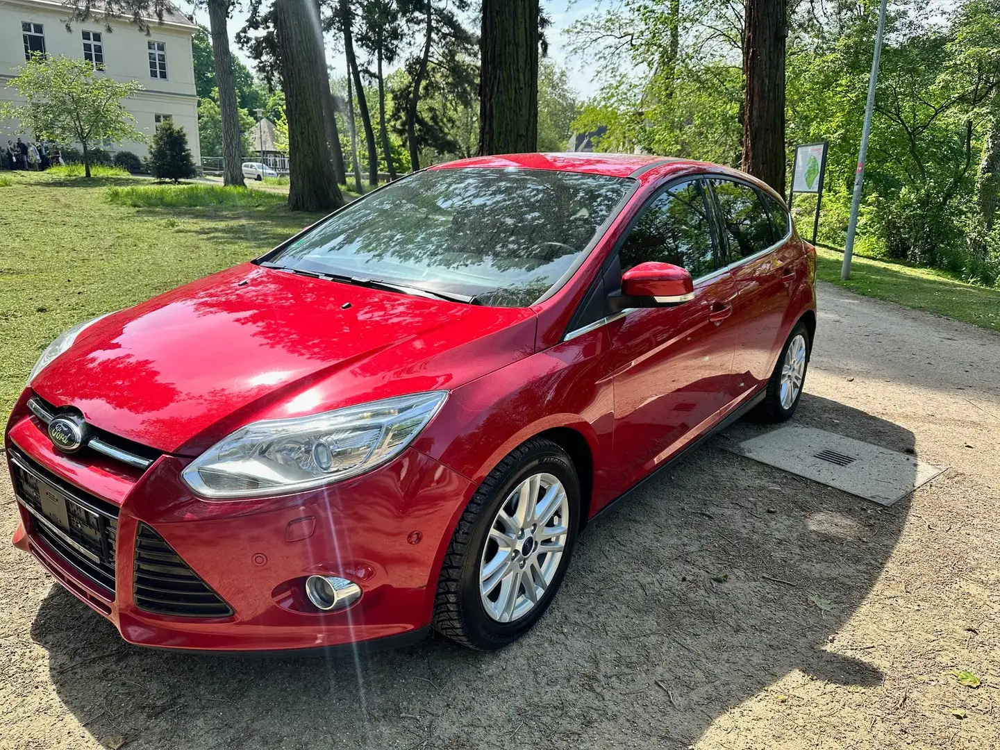 Ford Focus Champions Edition Rot - 1
