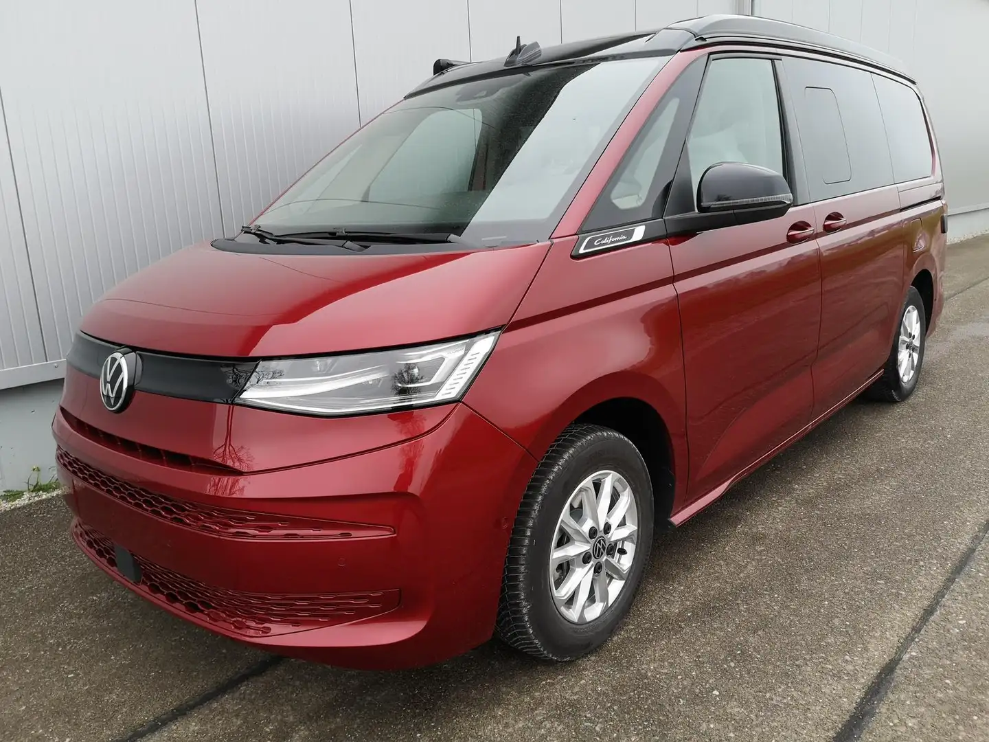 Volkswagen T7 California Beach Camper 2.0TDI DSG GV5 Komfort+ 110 kW (15... Rot - 1