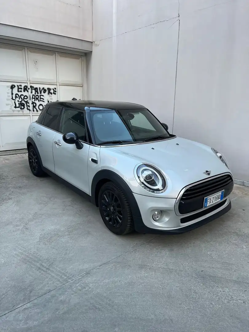 MINI Cooper 5p 1.5 Hype auto - 1