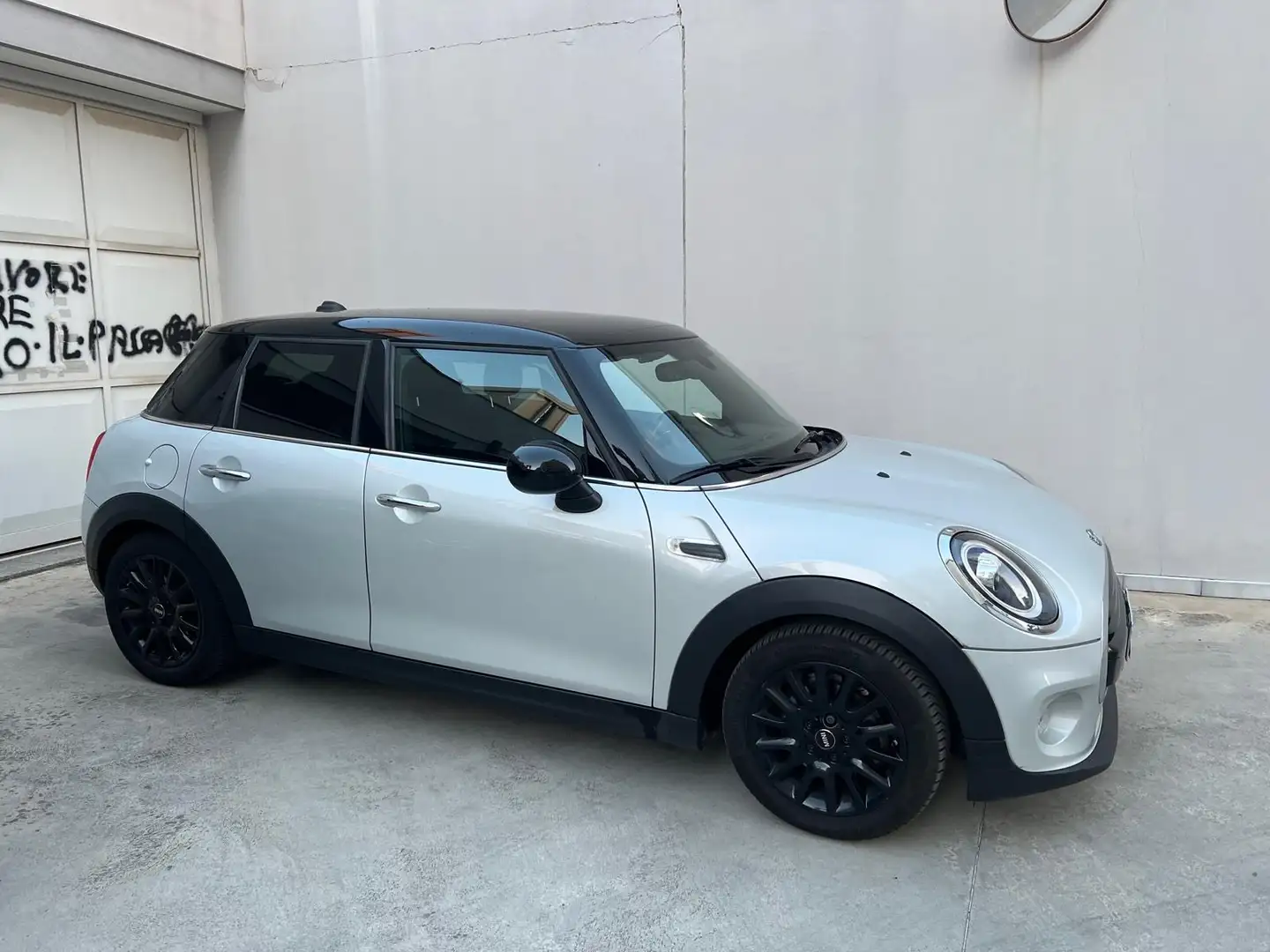 MINI Cooper 5p 1.5 Hype auto - 2