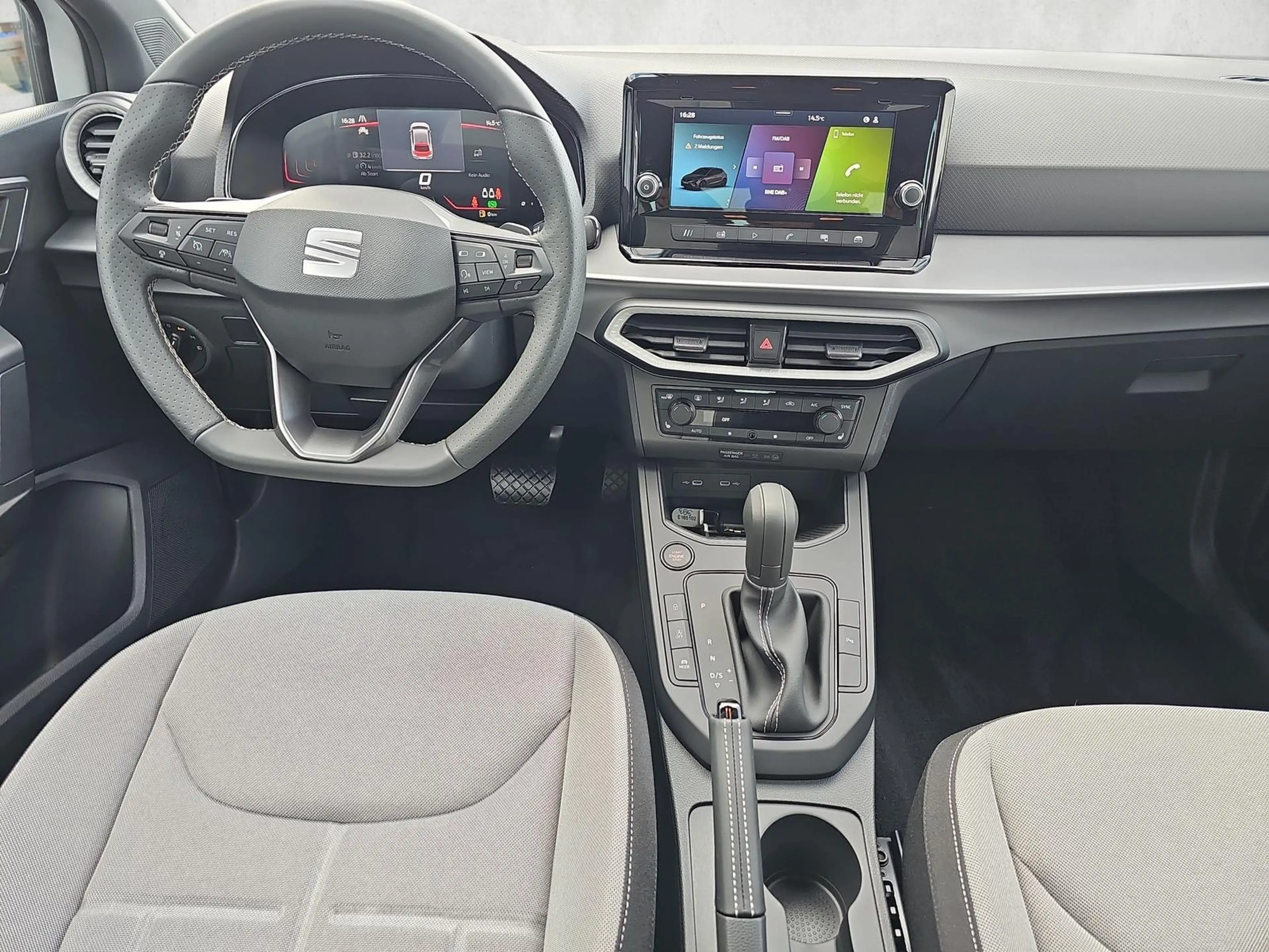 SEAT Ibiza 1.0 TSI 85 kW FR DSG Full Link Kessy Kamera 18Z... — photo 11