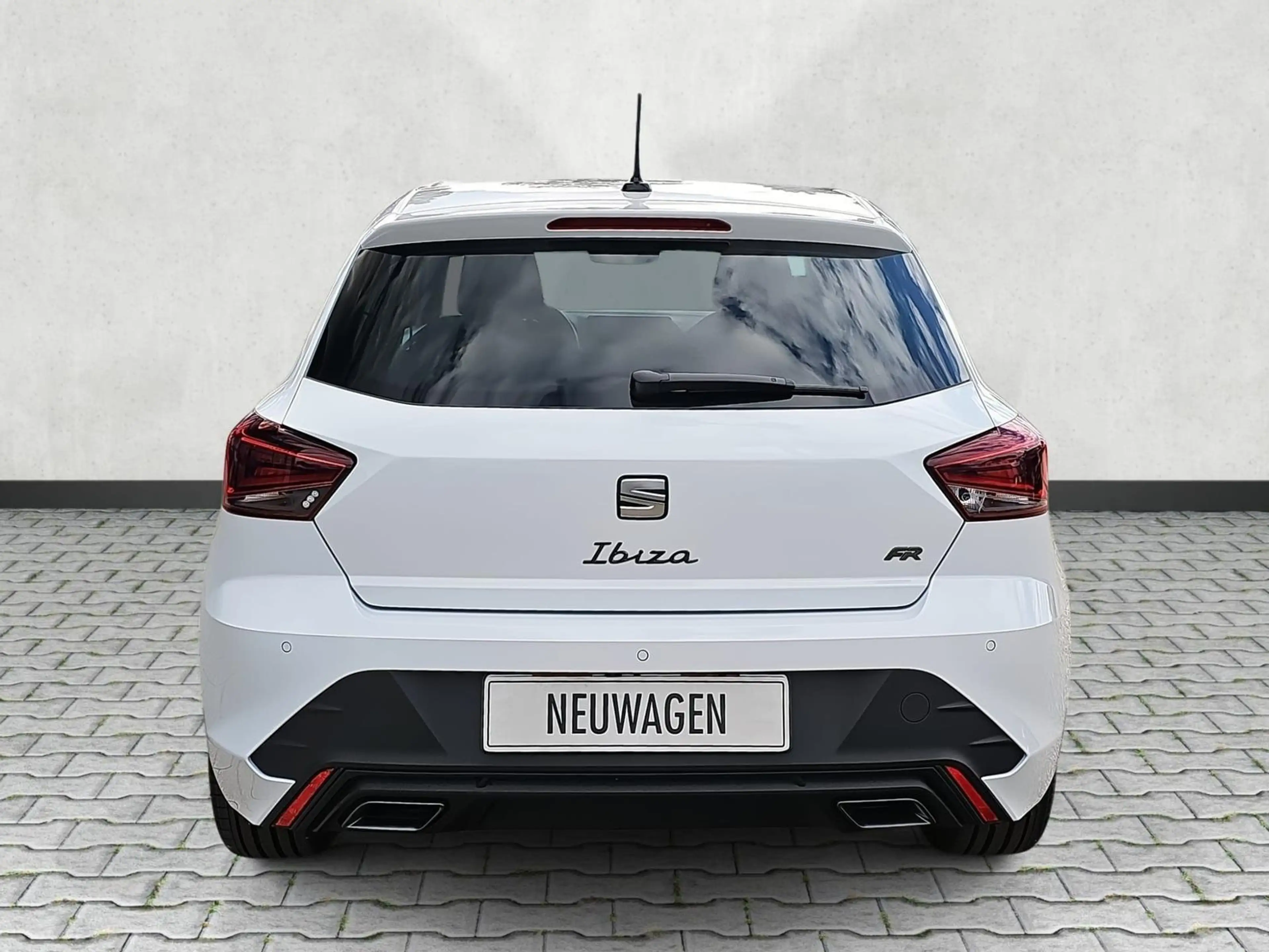 SEAT Ibiza 1.0 TSI 85 kW FR DSG Full Link Kessy Kamera 18Z... — photo 6