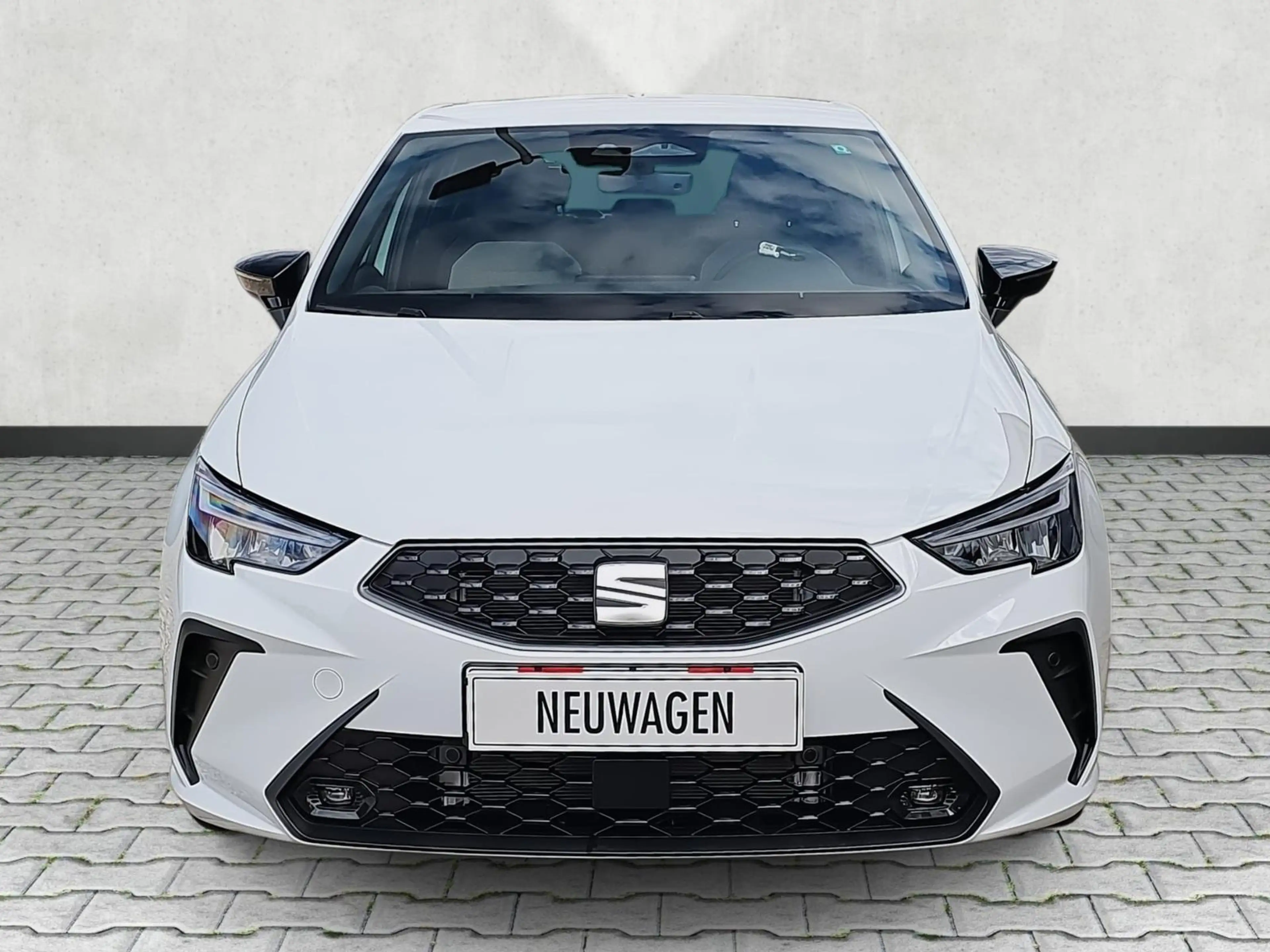 SEAT Ibiza 1.0 TSI 85 kW FR DSG Full Link Kessy Kamera 18Z... — photo 2