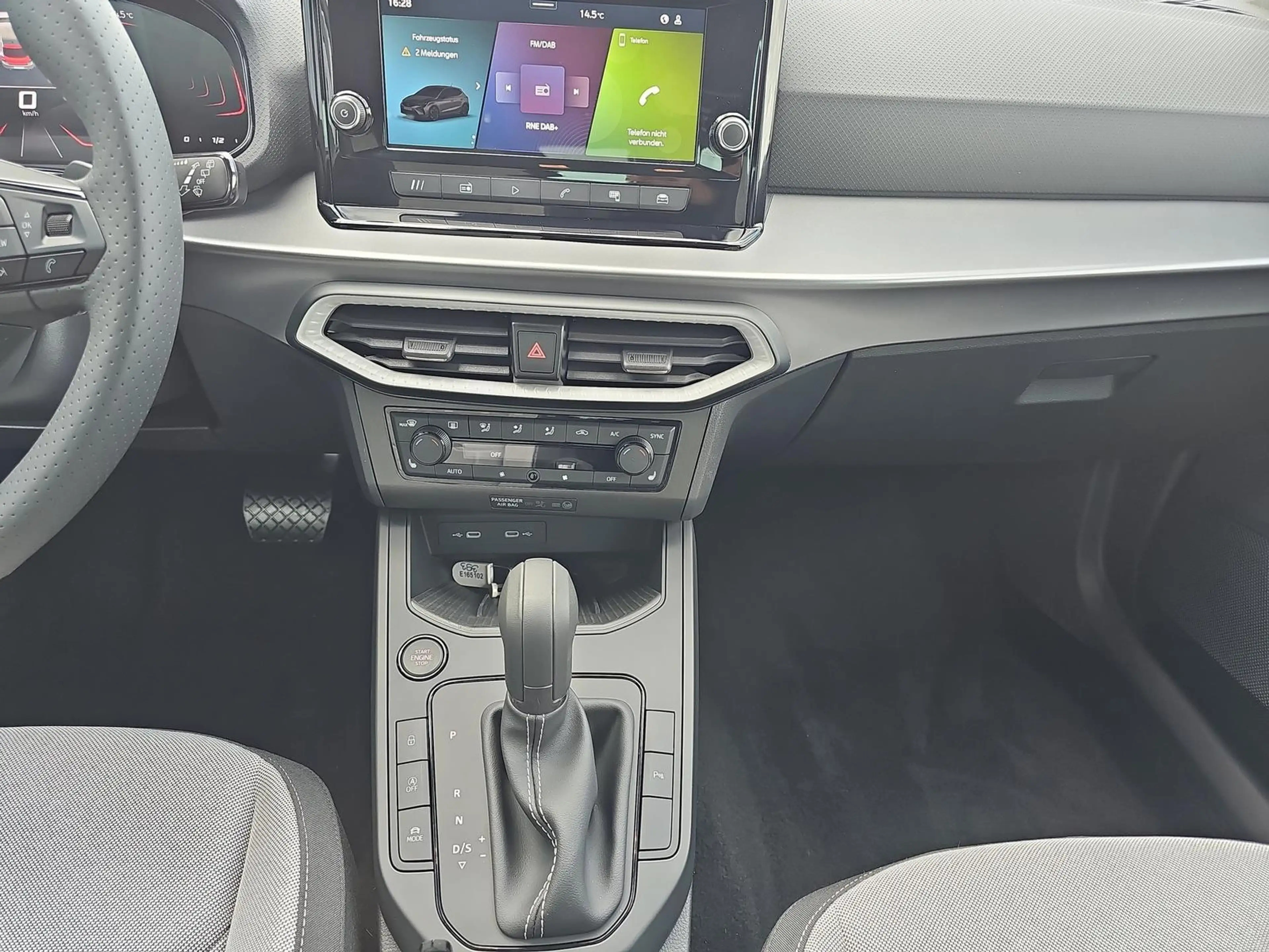 SEAT Ibiza 1.0 TSI 85 kW FR DSG Full Link Kessy Kamera 18Z... — photo 12