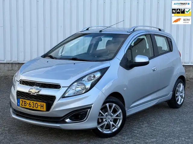 Chevrolet Spark 1.2 16V LTZ Airco,PDC,LMV,DakRails,ElektrischeRame