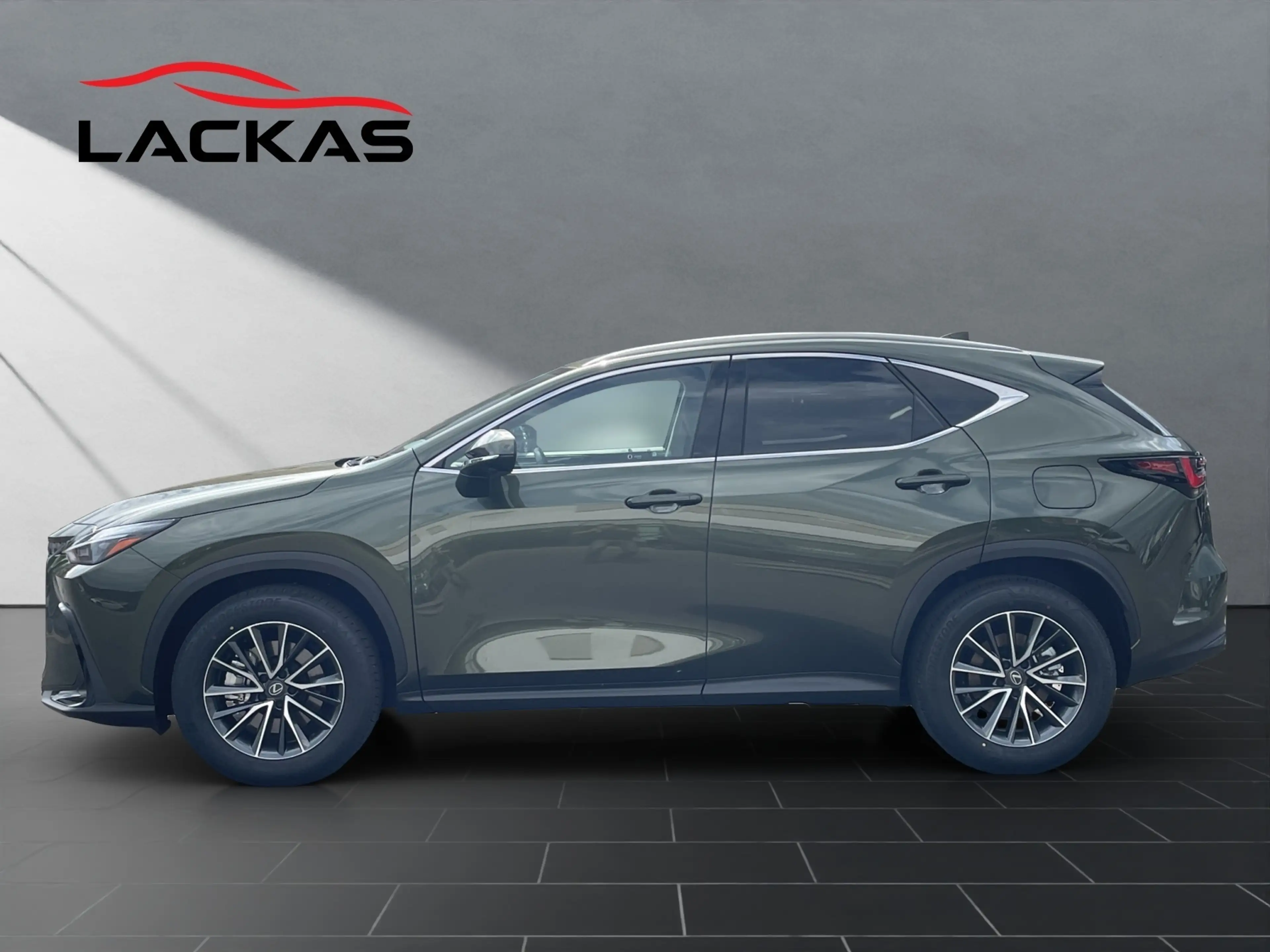 Lexus NX 450h+ +4x4+Business+SITZ-BEL+AMBIENTEL+ SOFORT — photo 2