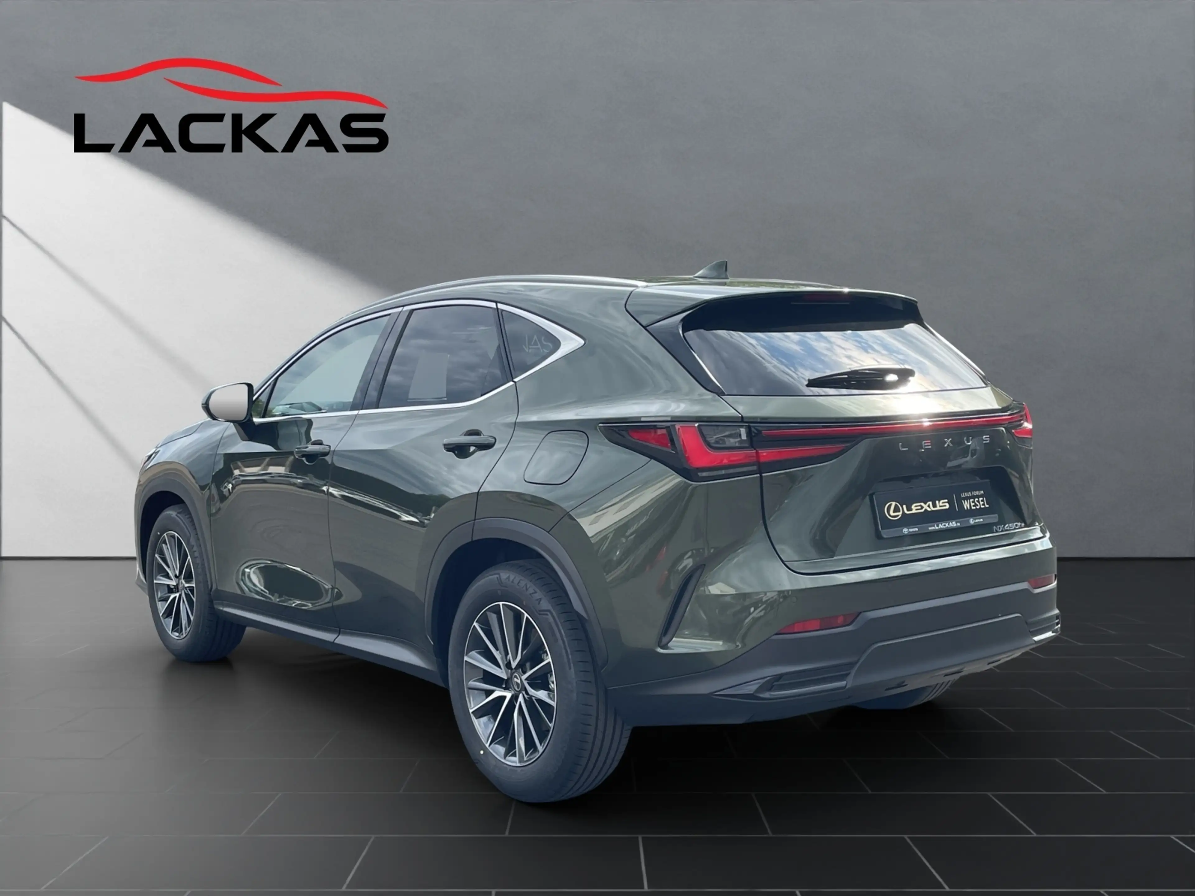 Lexus NX 450h+ +4x4+Business+SITZ-BEL+AMBIENTEL+ SOFORT — photo 3