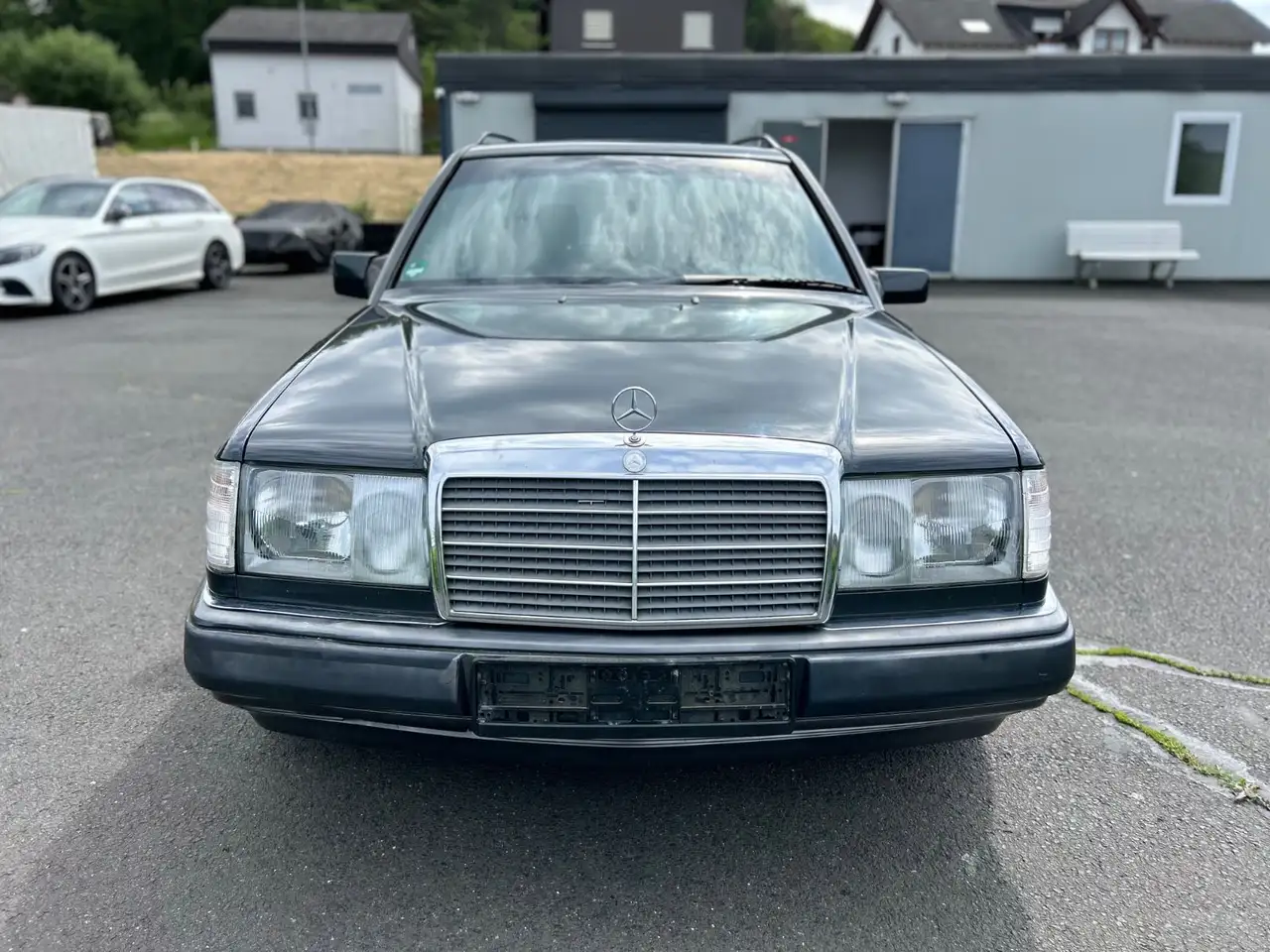 Mercedes-Benz E 220 220 TE W124 OLDTIMER*TÜV NEU*SCHIEBEDACH*AHK, foto 5