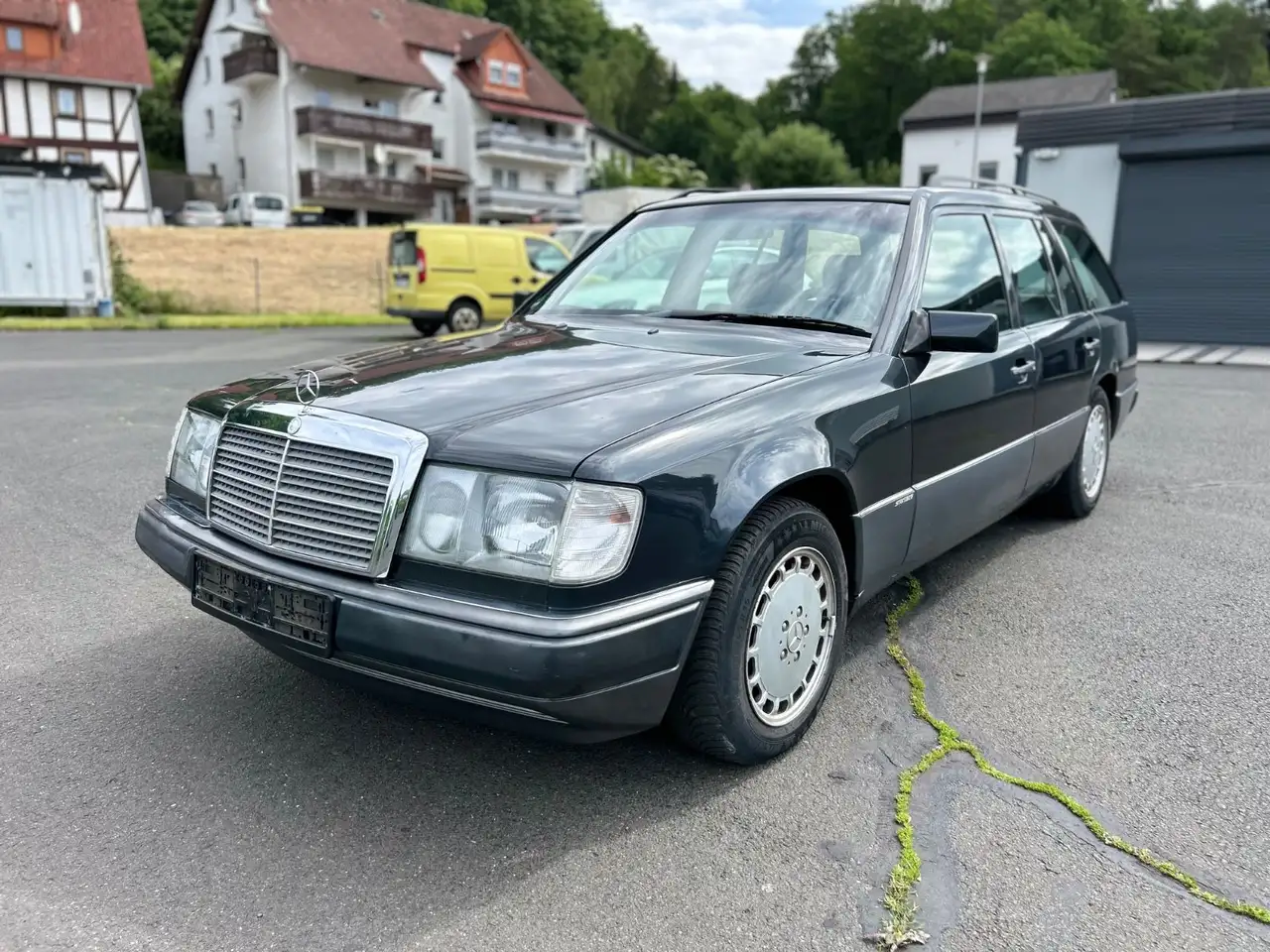 Mercedes-Benz E 220 220 TE W124 OLDTIMER*TÜV NEU*SCHIEBEDACH*AHK, foto 1