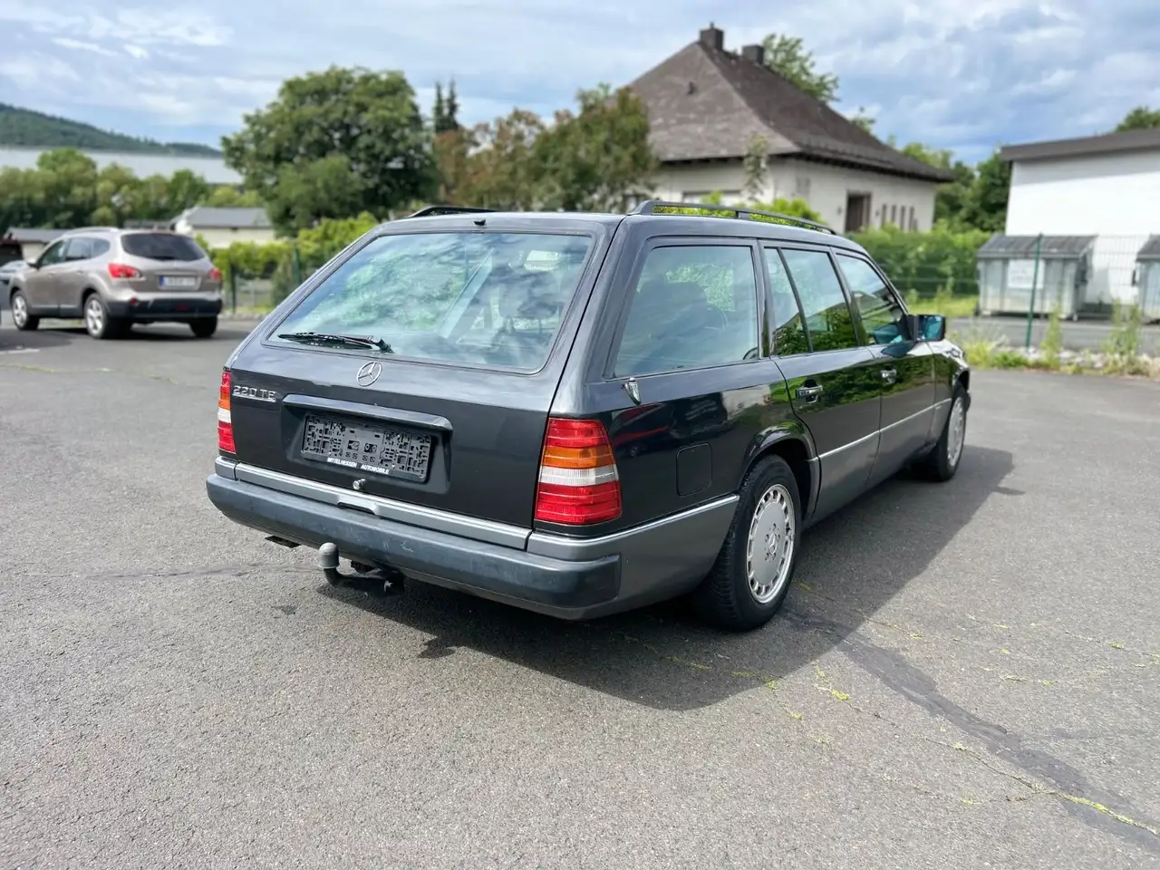 Mercedes-Benz E 220 220 TE W124 OLDTIMER*TÜV NEU*SCHIEBEDACH*AHK, foto 3
