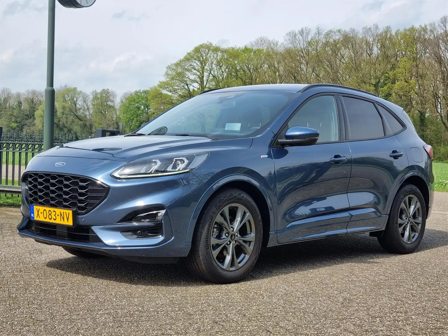 Ford Kuga 1.5 EcoBoost 150PK ST-Line Blauw - 1