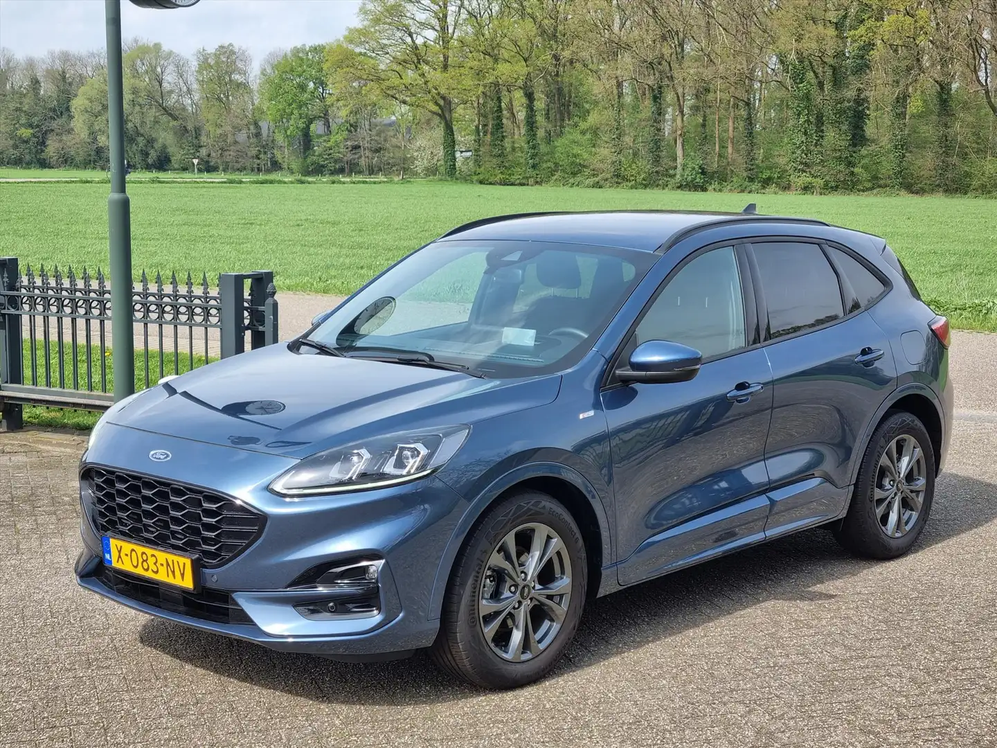 Ford Kuga 1.5 EcoBoost 150PK ST-Line Blauw - 2