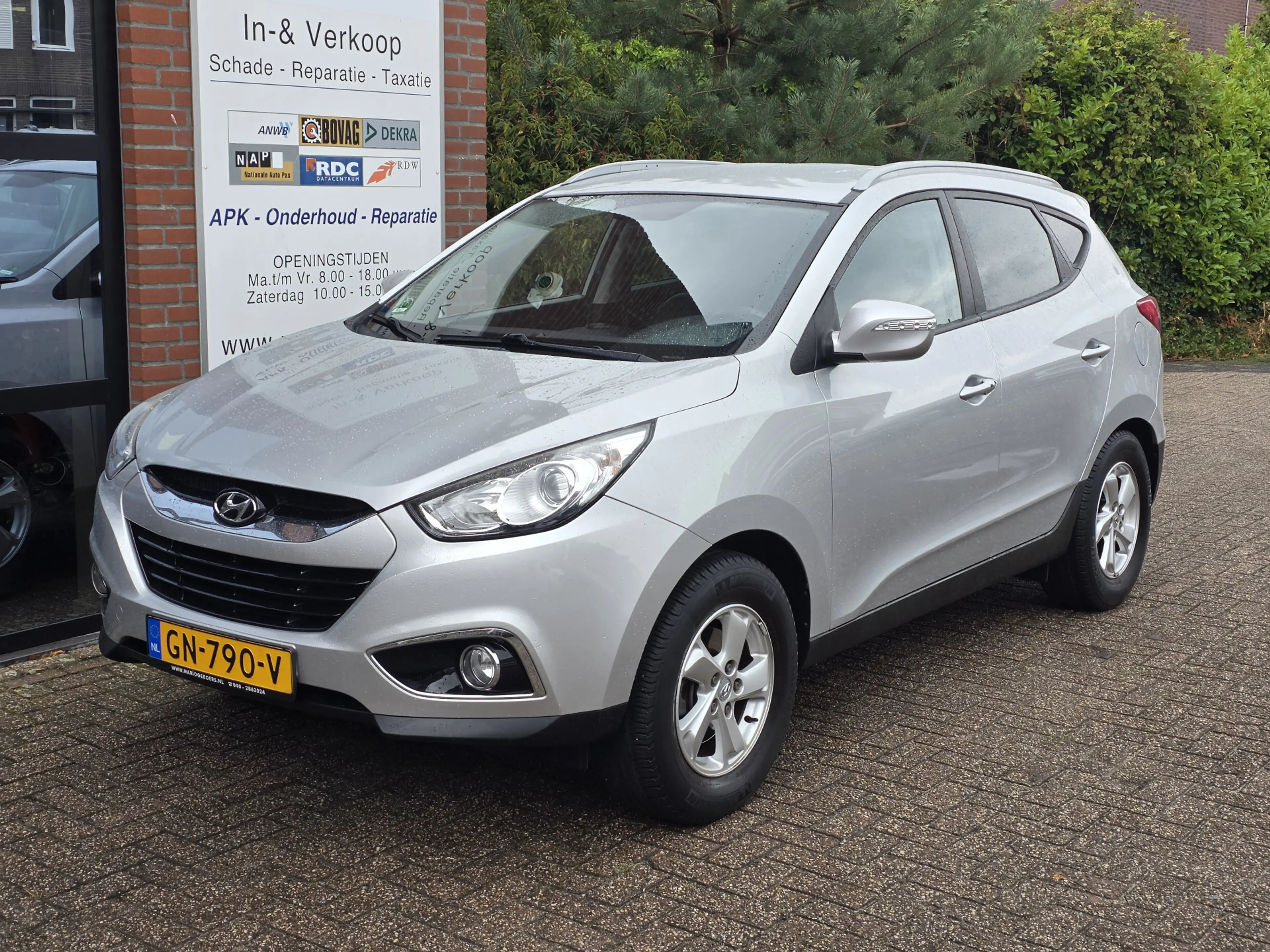 Hyundai iX35 2.0i Business Edition — photo 4