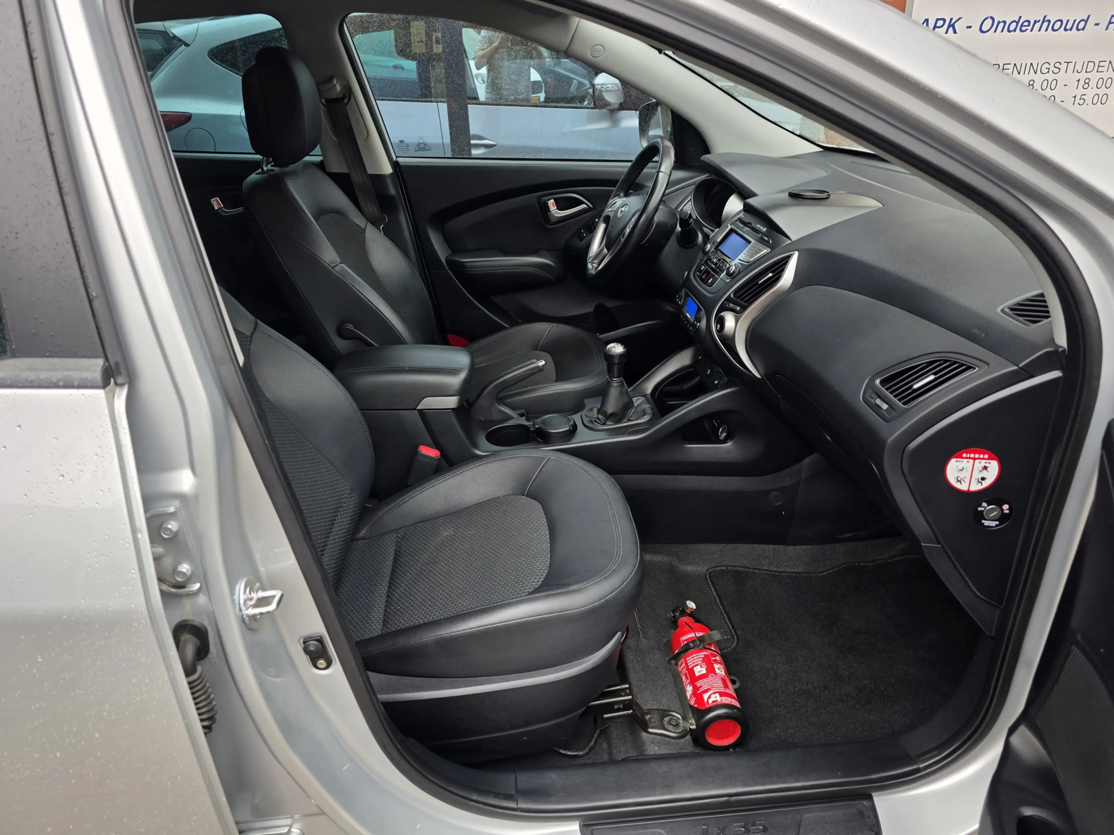 Hyundai iX35 2.0i Business Edition — photo 8