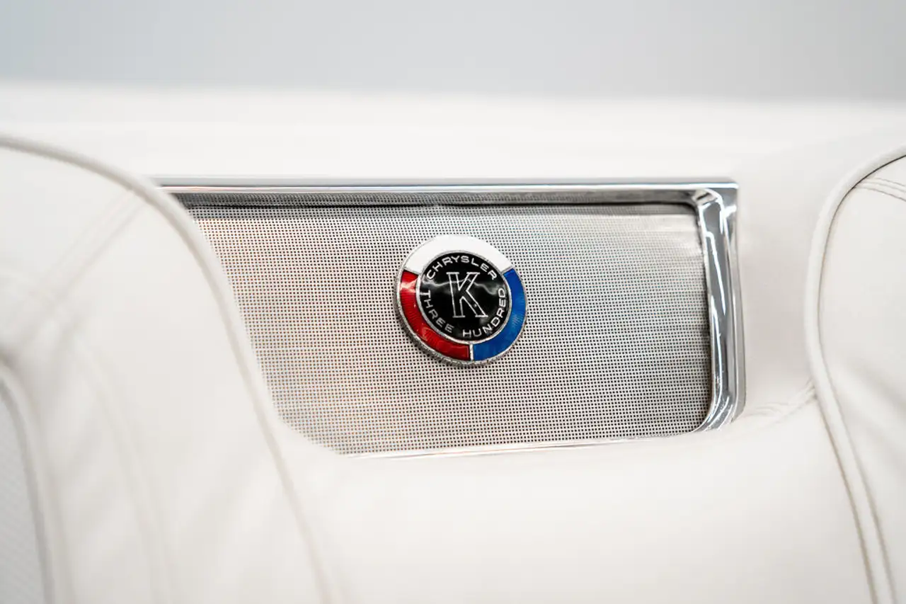 Chrysler 300 снимка Chrysler 300