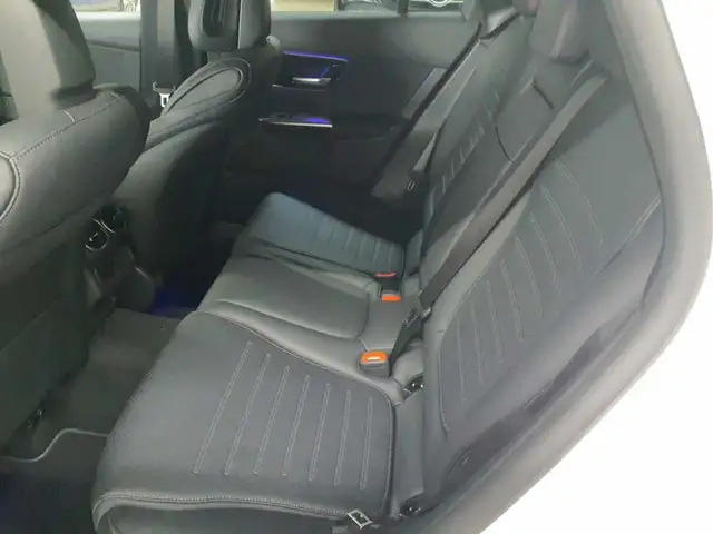 Mercedes-Benz GLC view 13