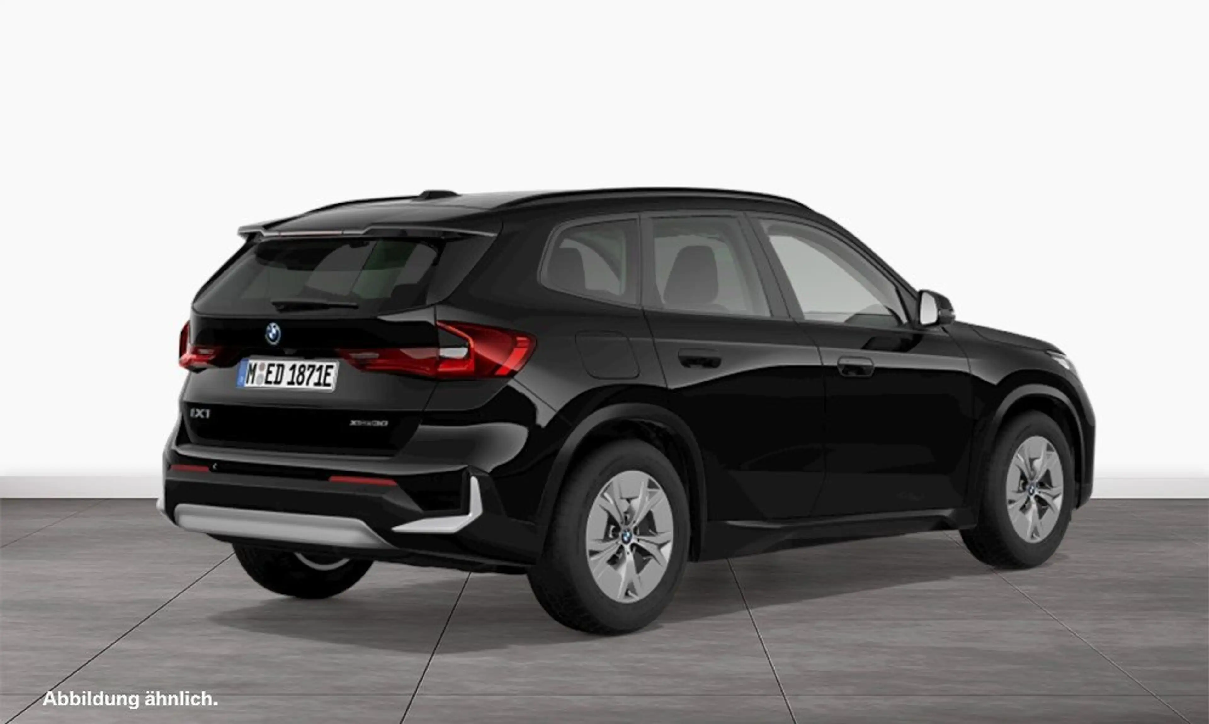 BMW iX1 xDrive30 — photo 2