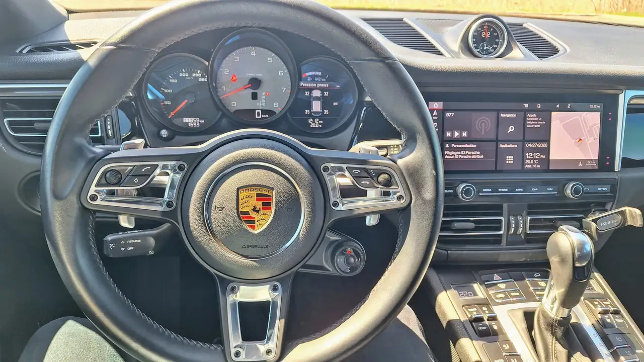 Porsche Macan снимка Porsche Macan